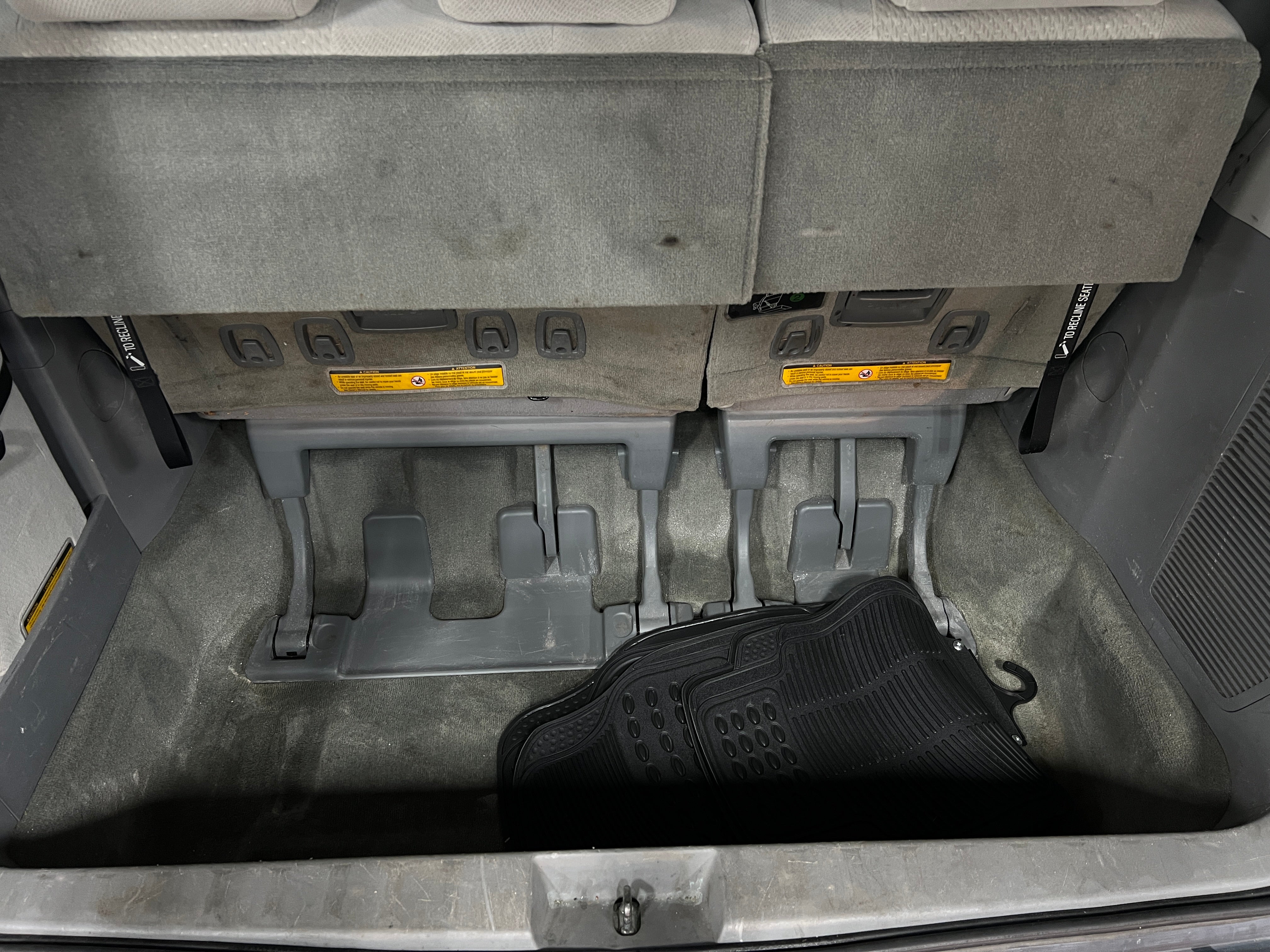 2013 Toyota Sienna LE 7