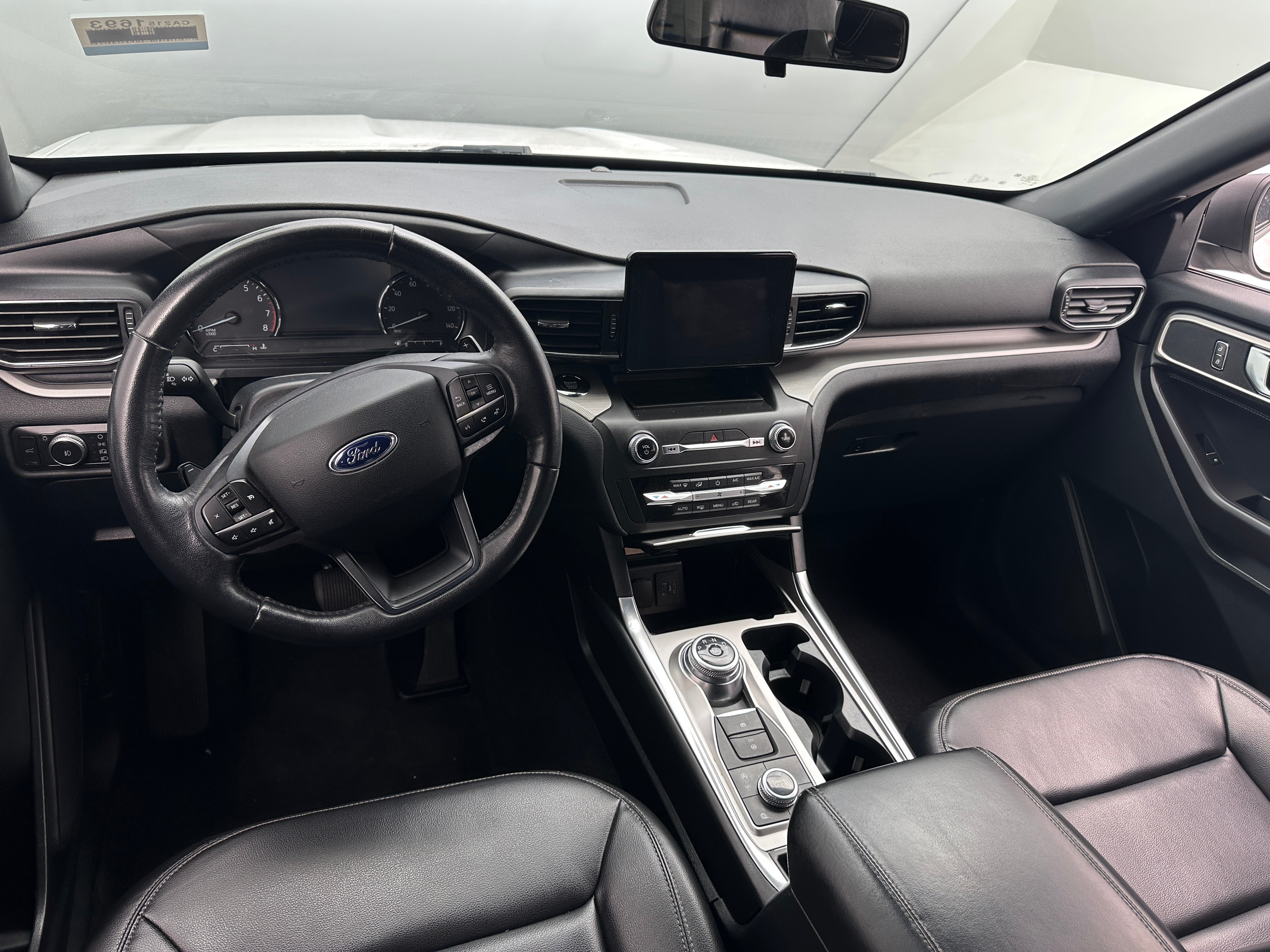 2020 Ford Explorer XLT 3