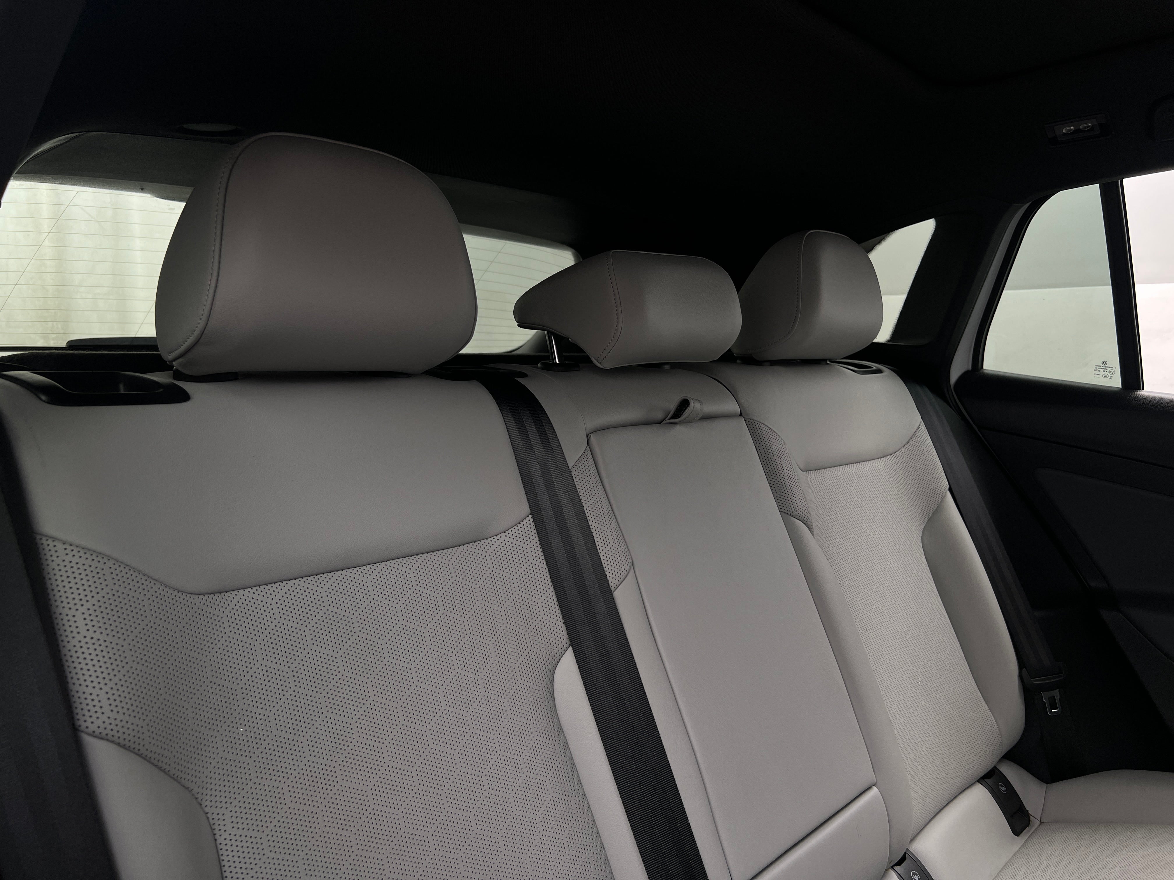 2021 Volkswagen ID.4 S 5