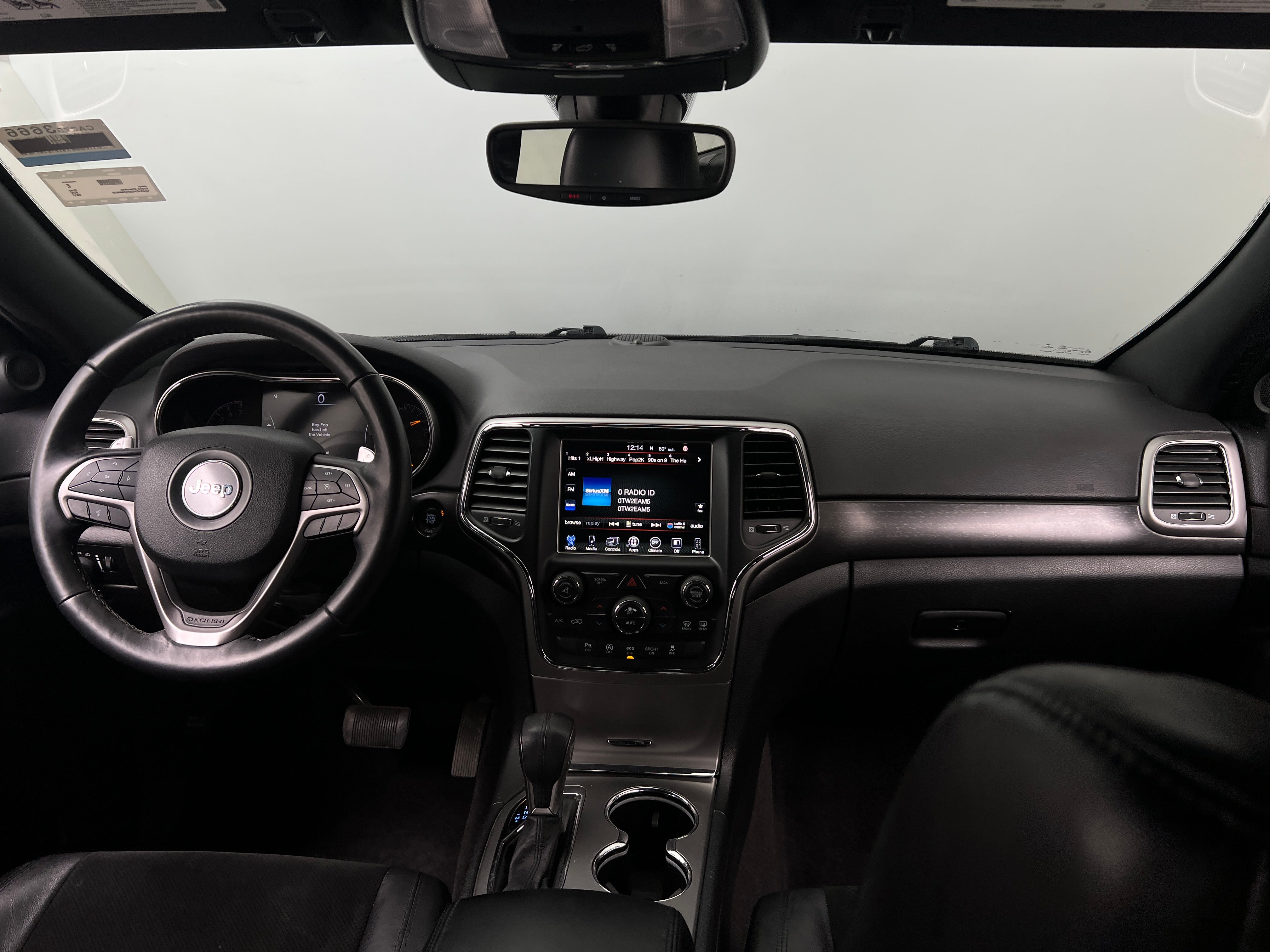 2017 Jeep Grand Cherokee Altitude 2