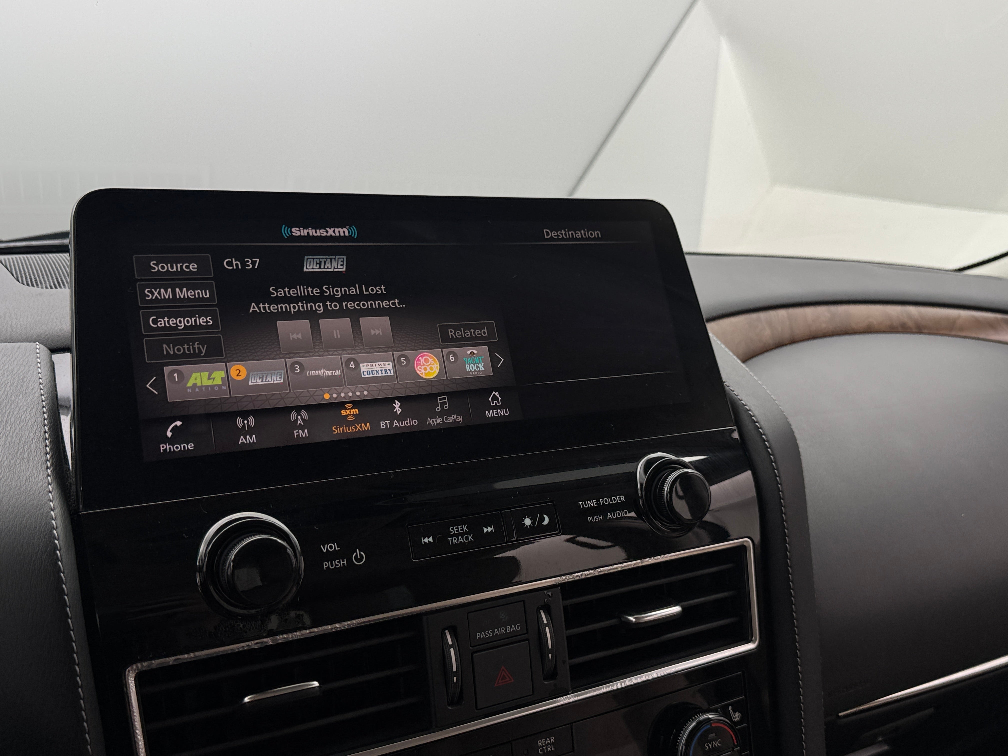 2023 Nissan Armada SL 3