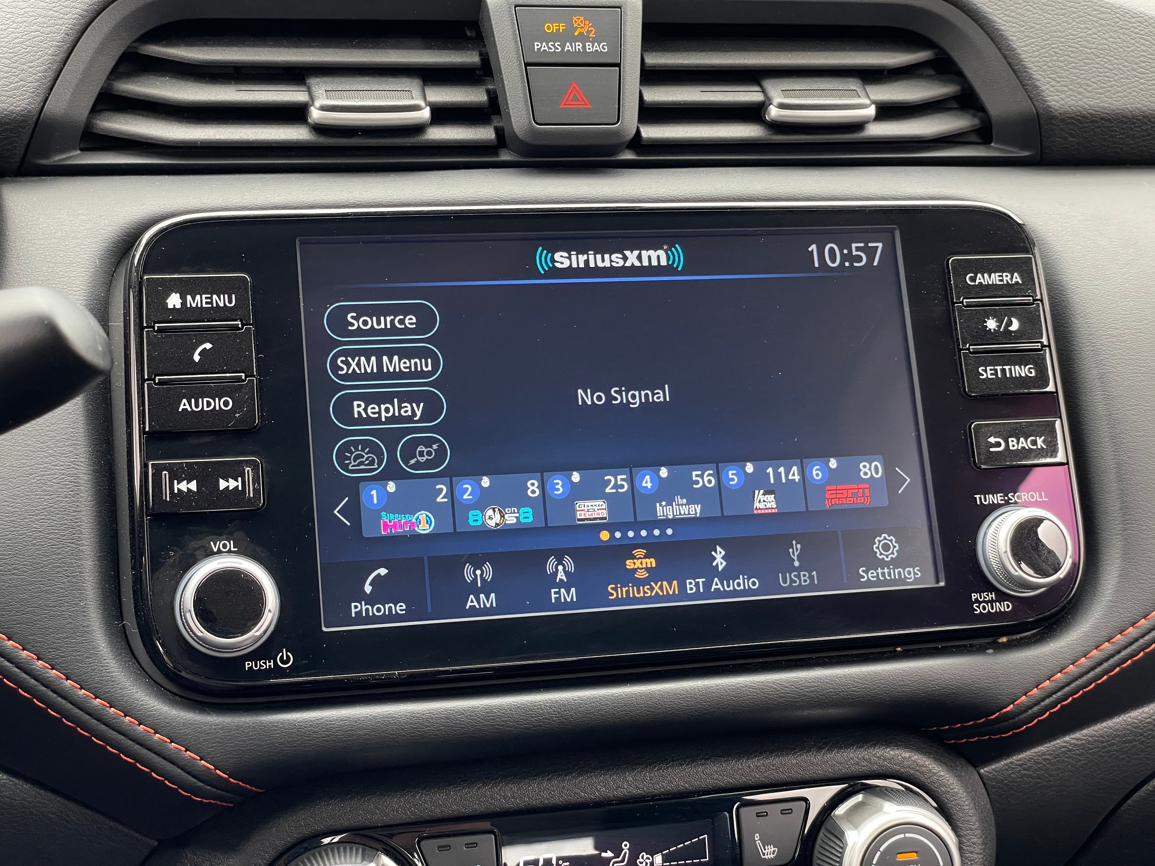 2024 Nissan Versa SR 4