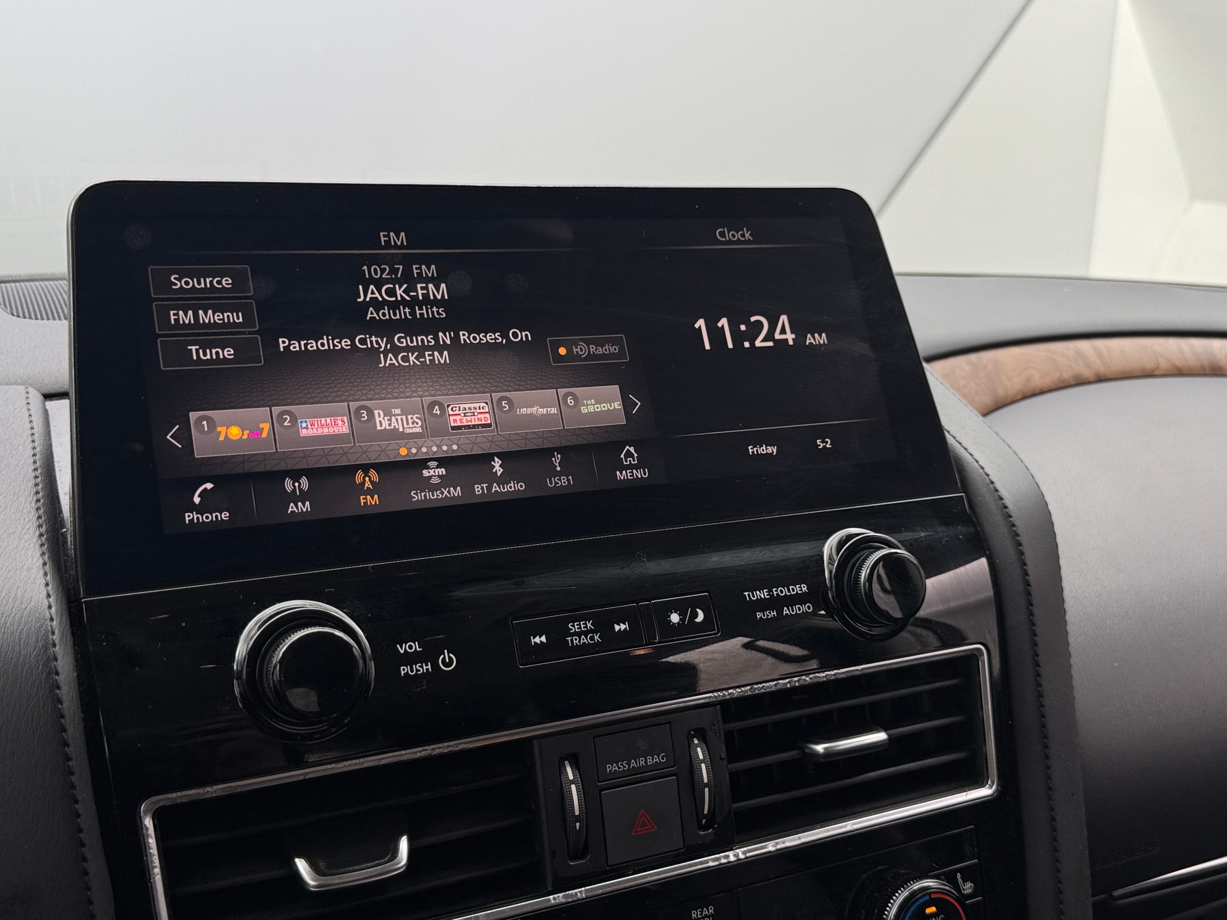 2023 Nissan Armada SL 3
