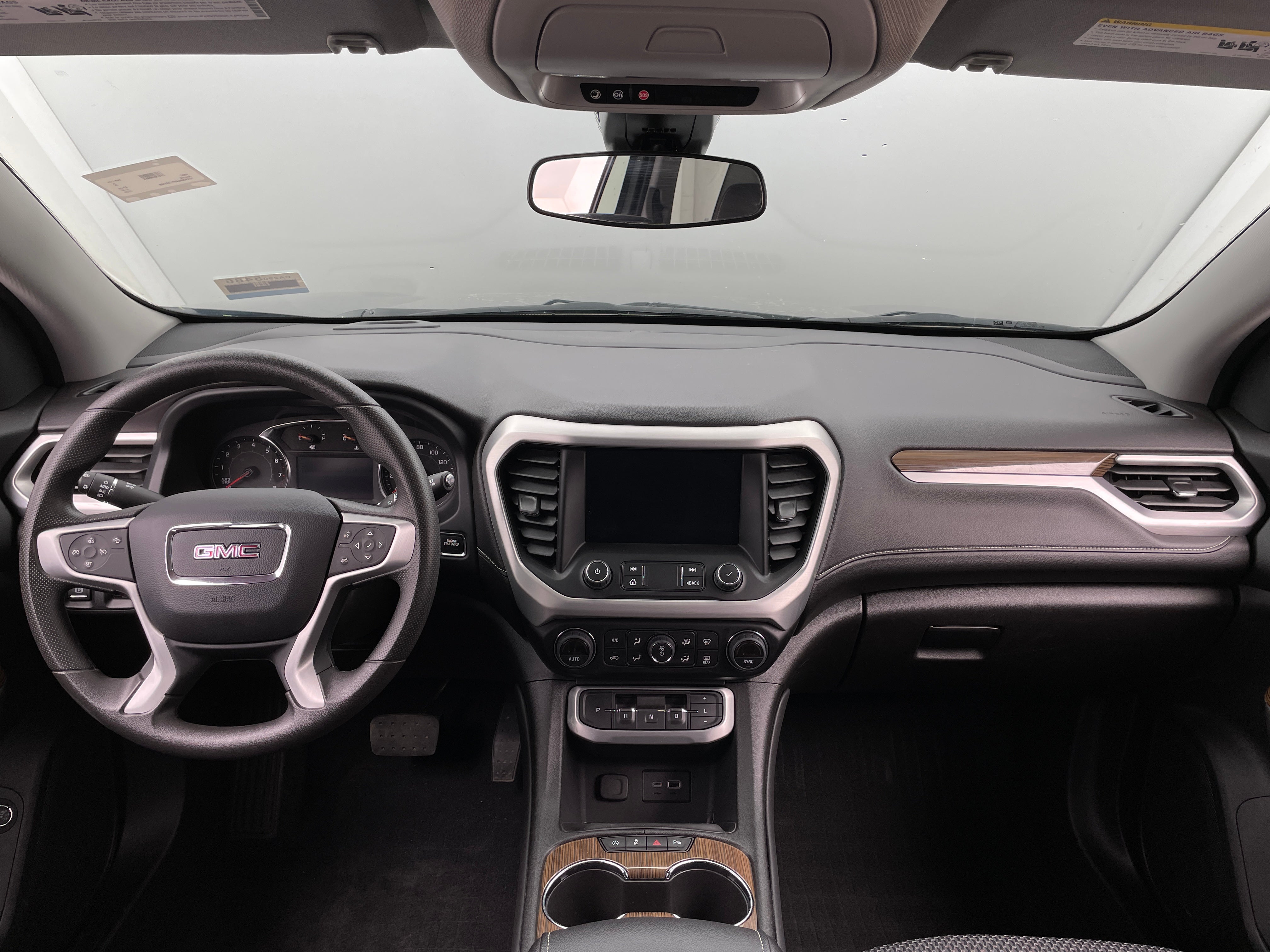 2023 GMC Acadia SLE 3
