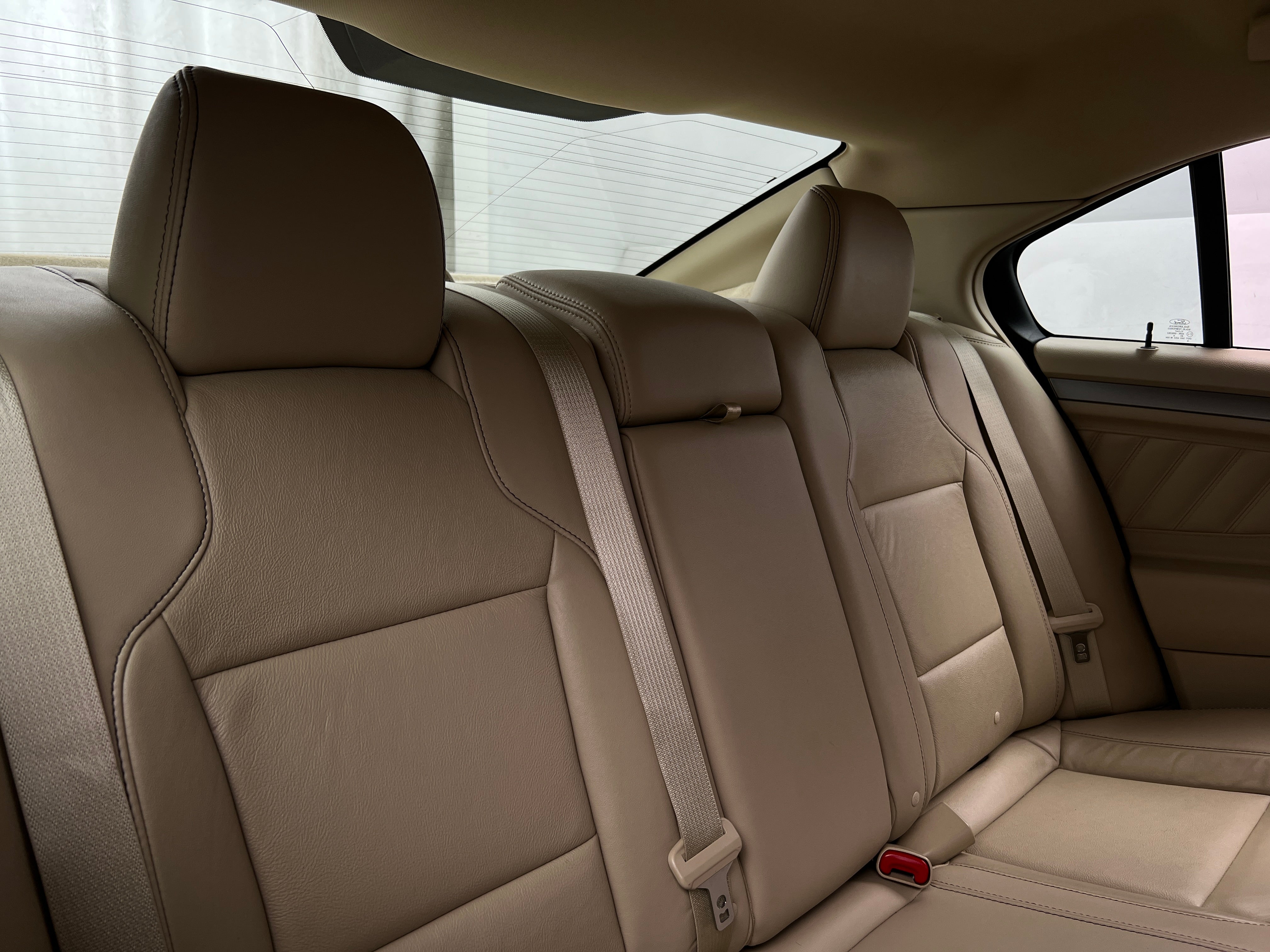 2014 Ford Taurus SEL 5