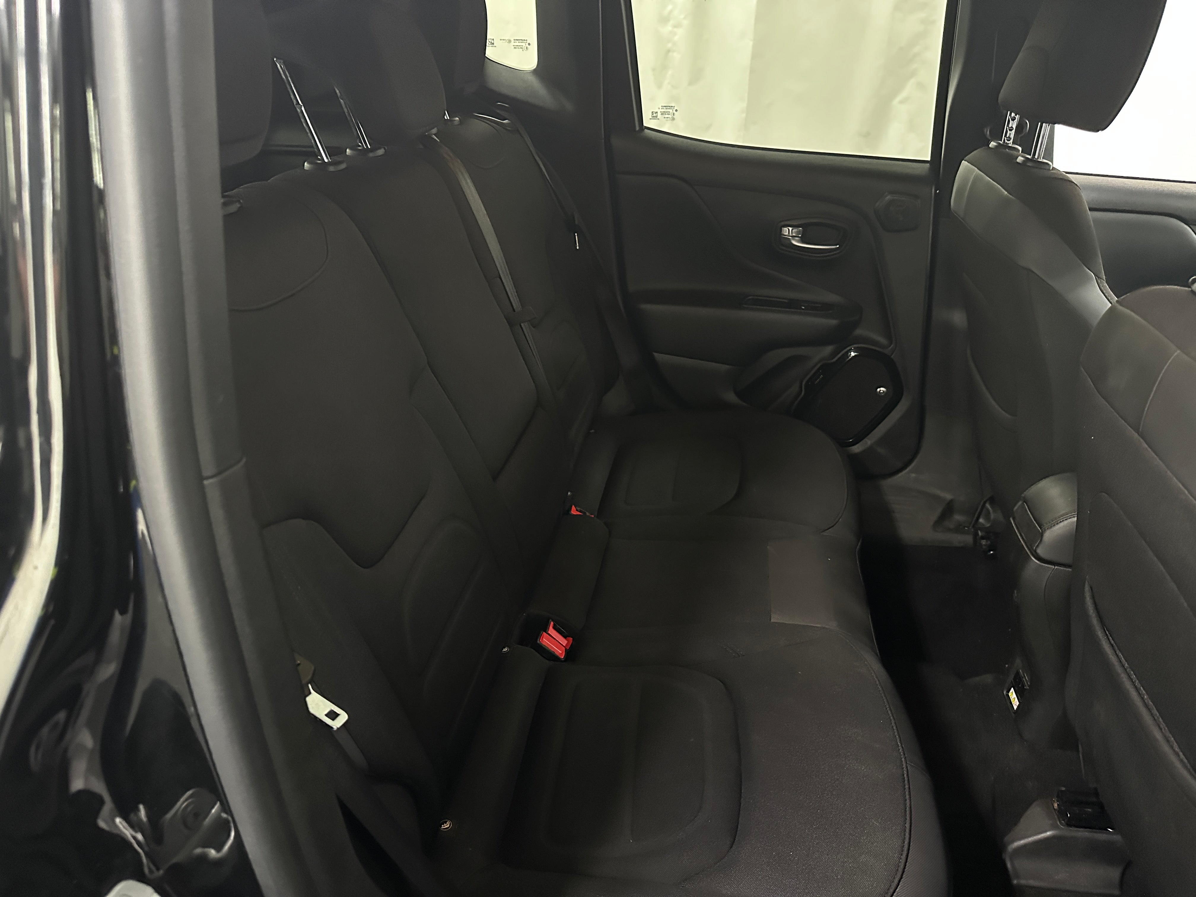 2017 Jeep Renegade Altitude 6