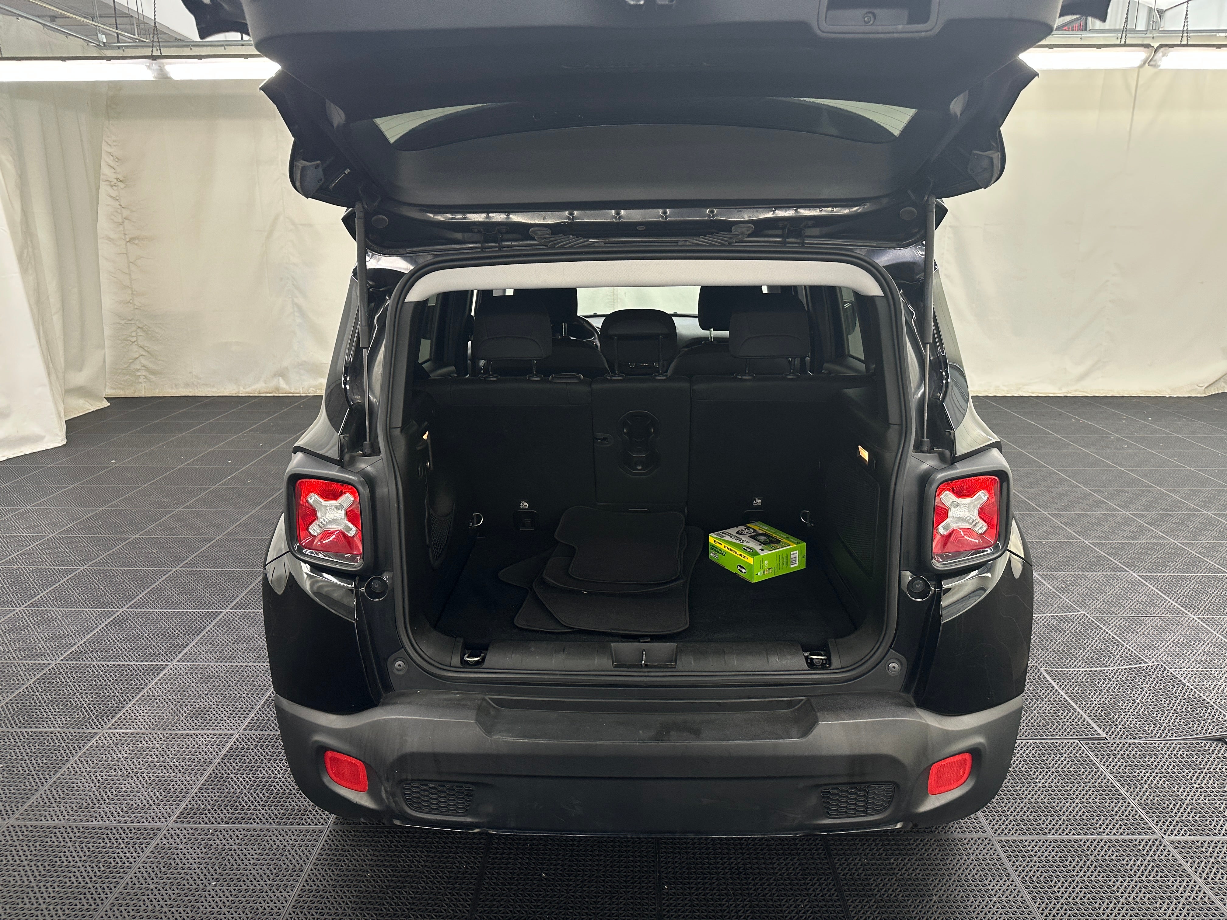 2017 Jeep Renegade Altitude 7
