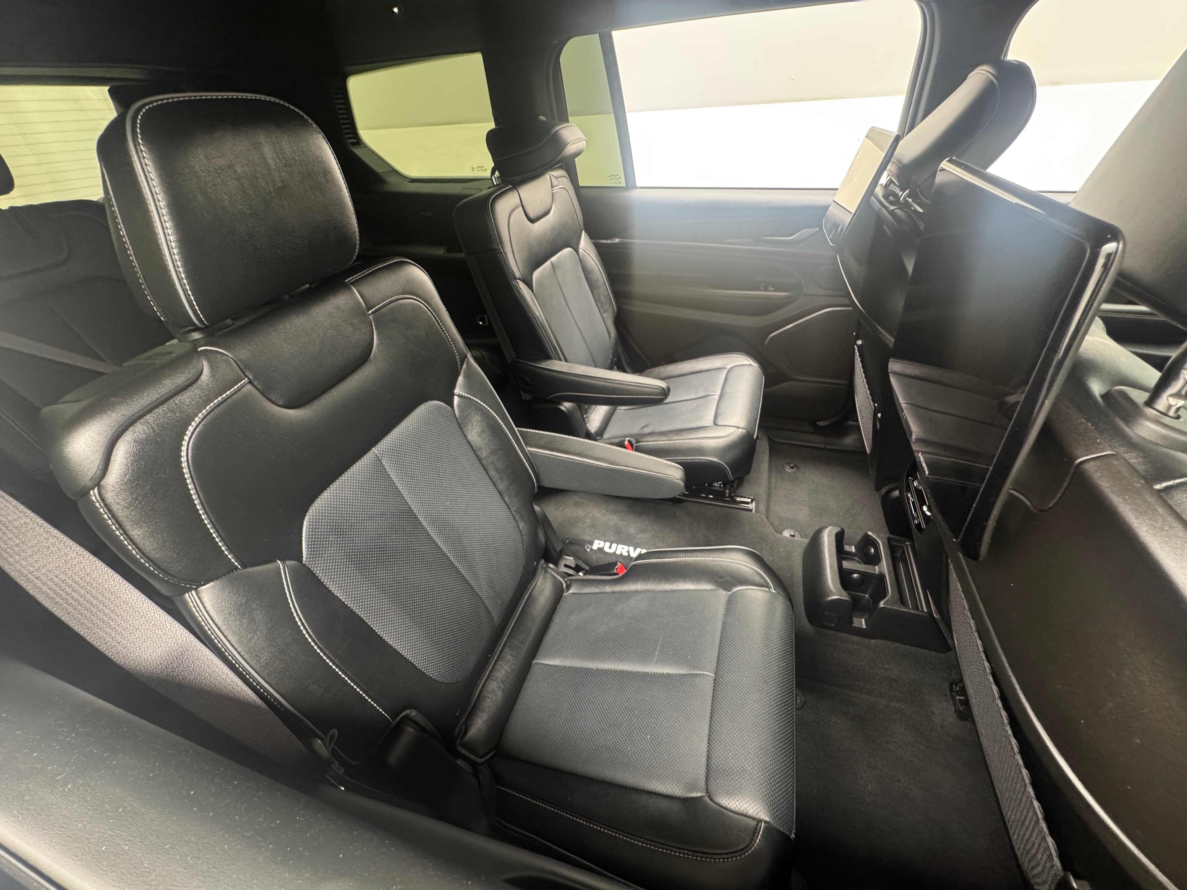 2024 Jeep Grand Cherokee L Overland 5