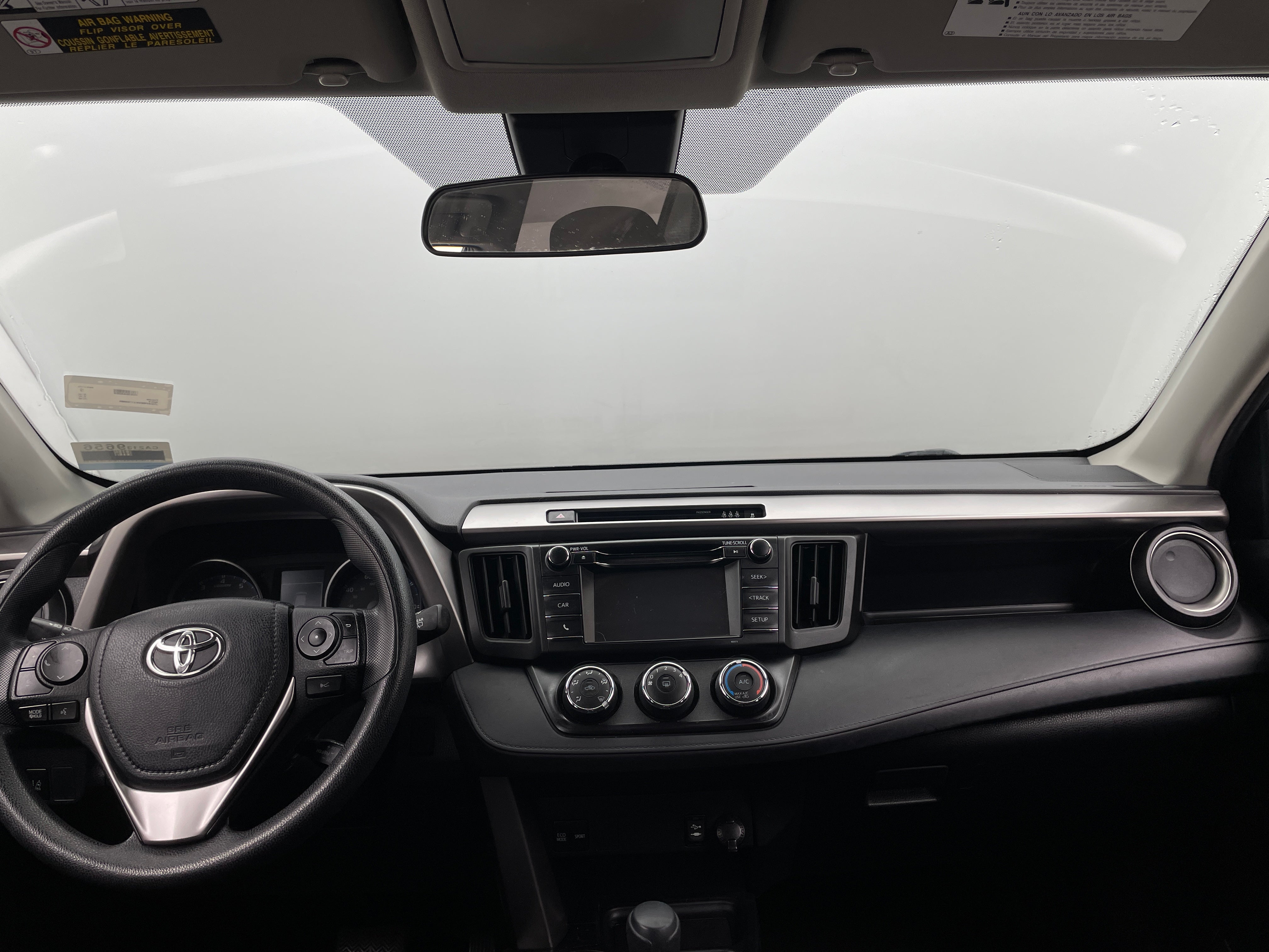 2018 Toyota RAV4 LE 3