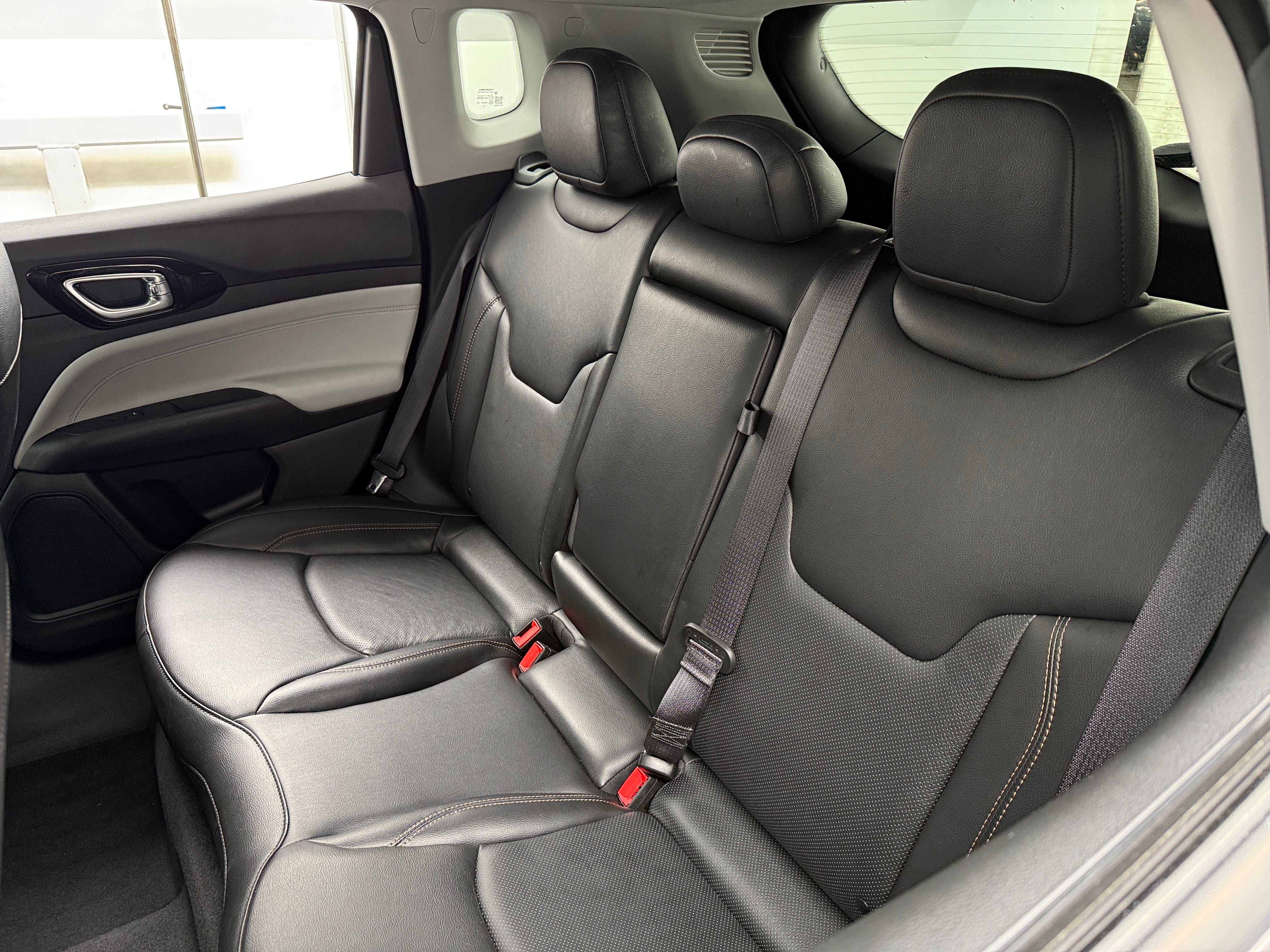 2022 Jeep Compass Limited 5