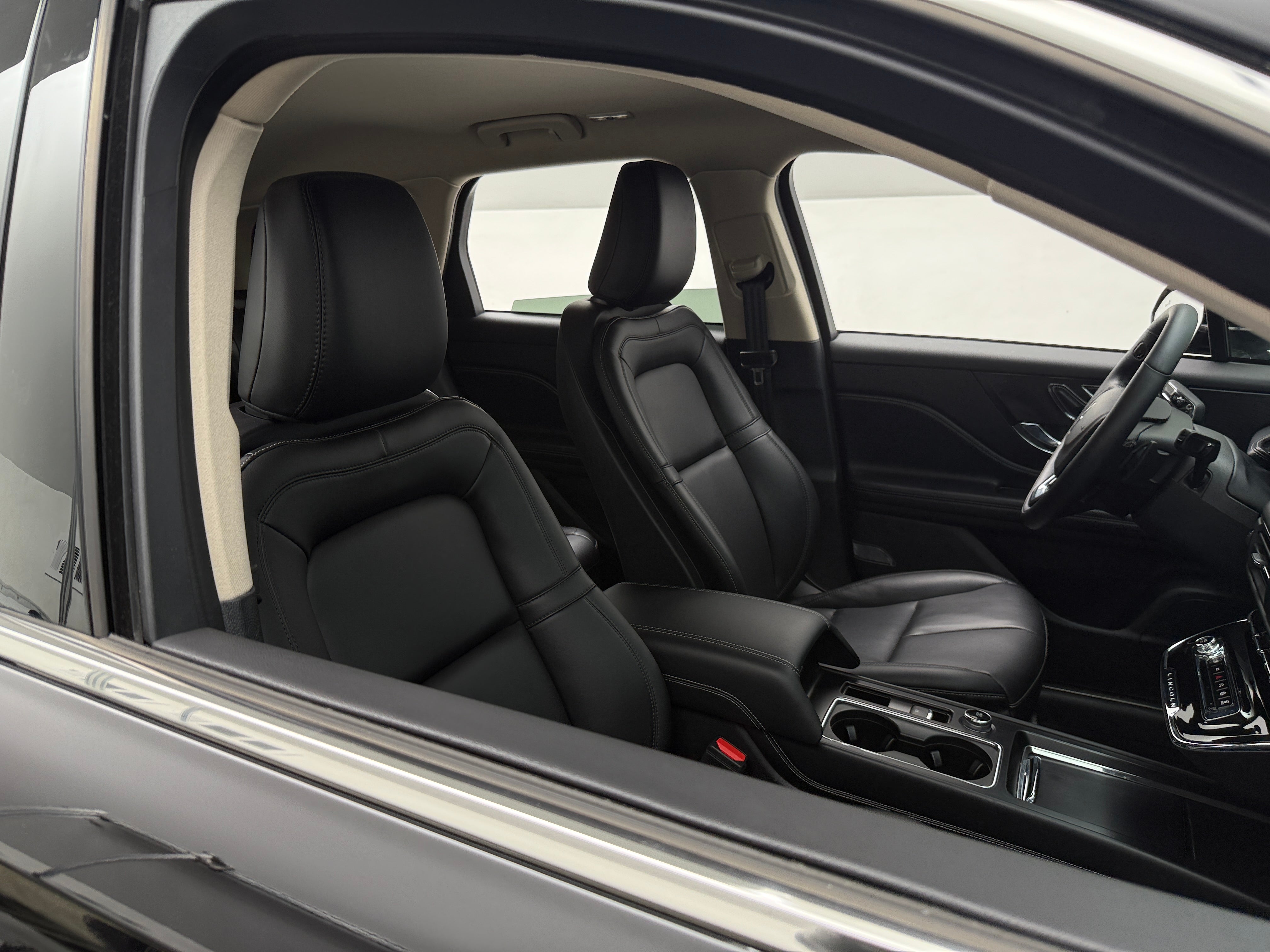 2023 Lincoln Corsair Standard 2