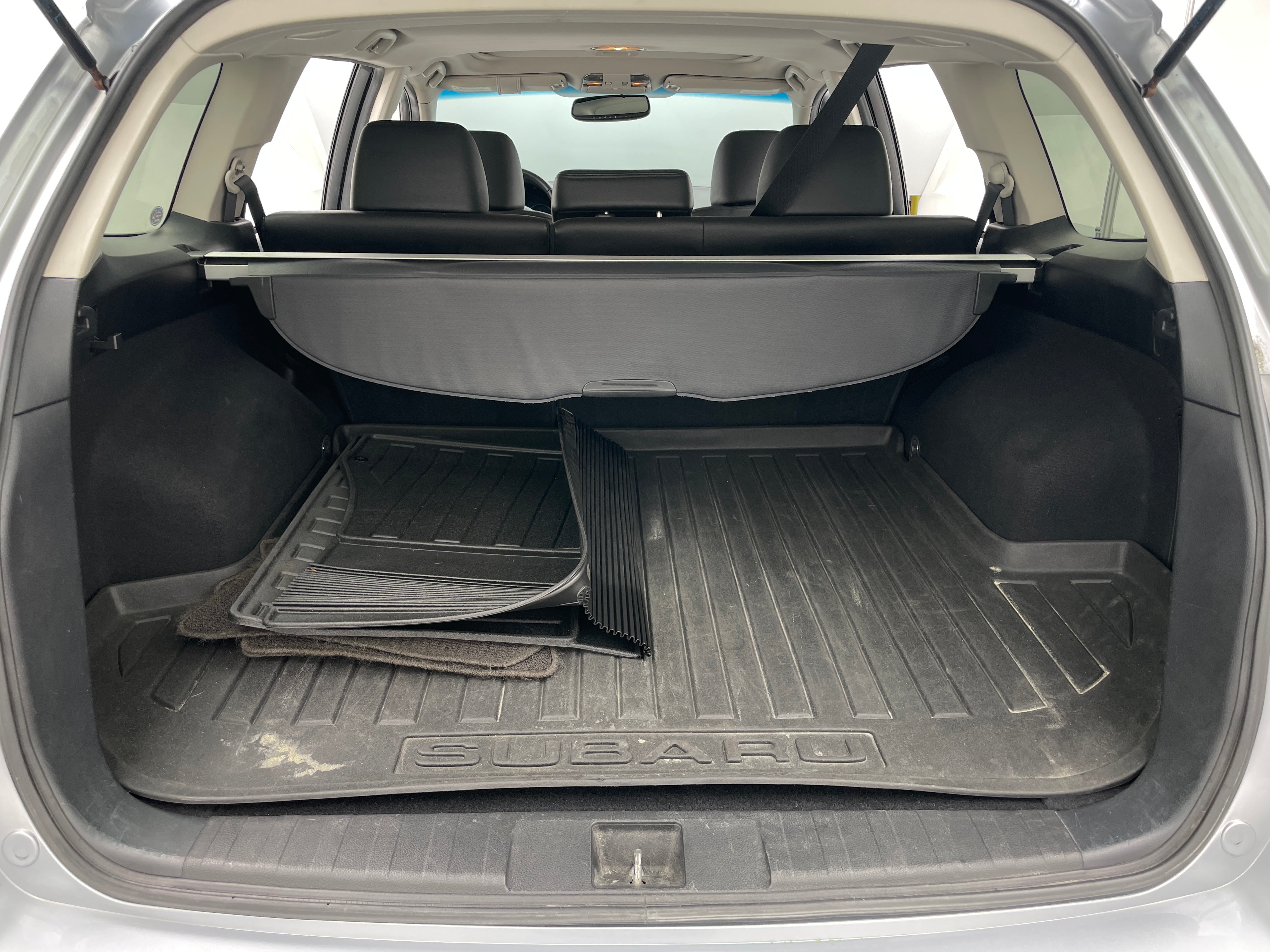 2013 Subaru Outback 2.5i Limited 6