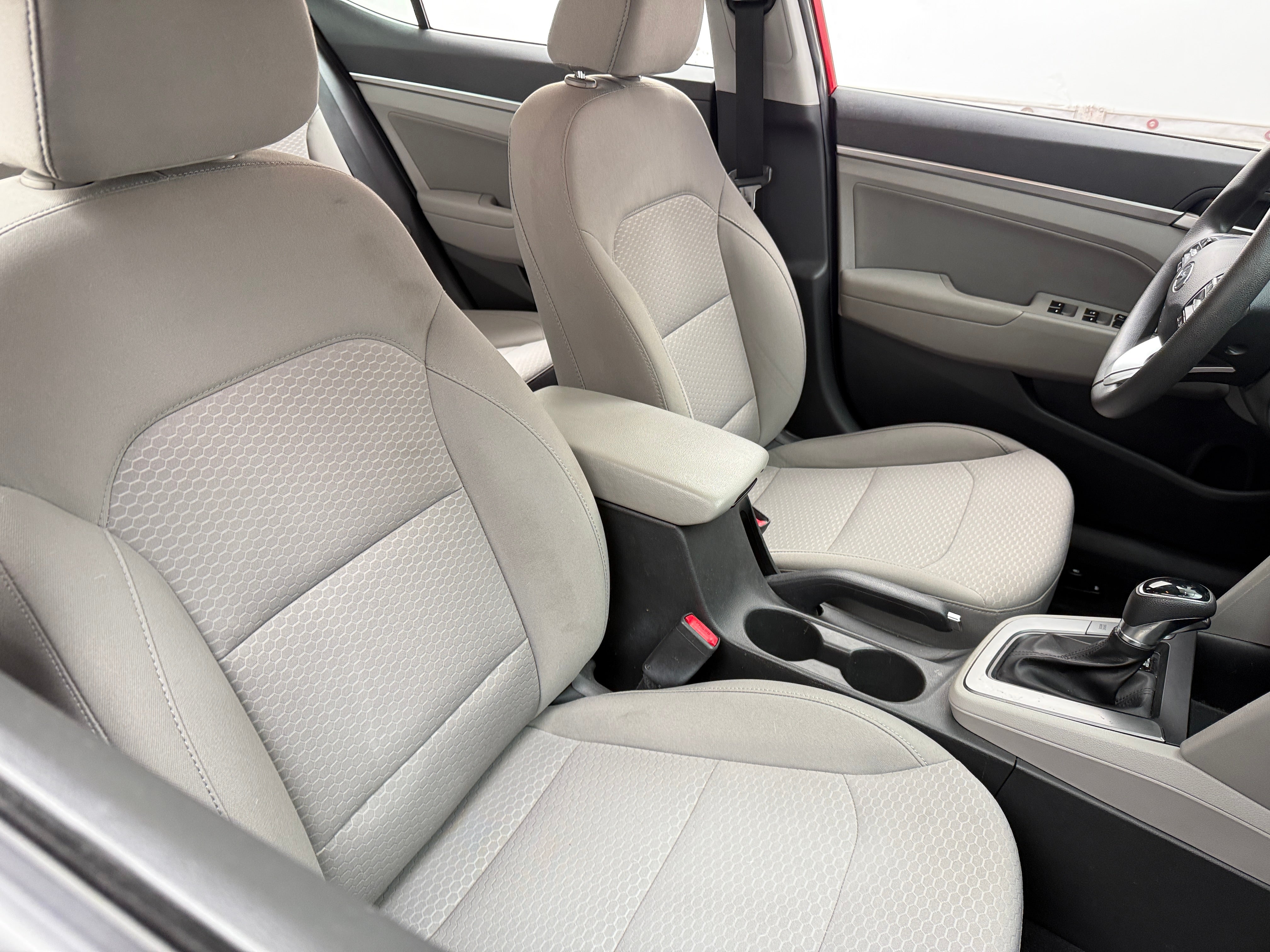 2020 Hyundai Elantra SEL 2
