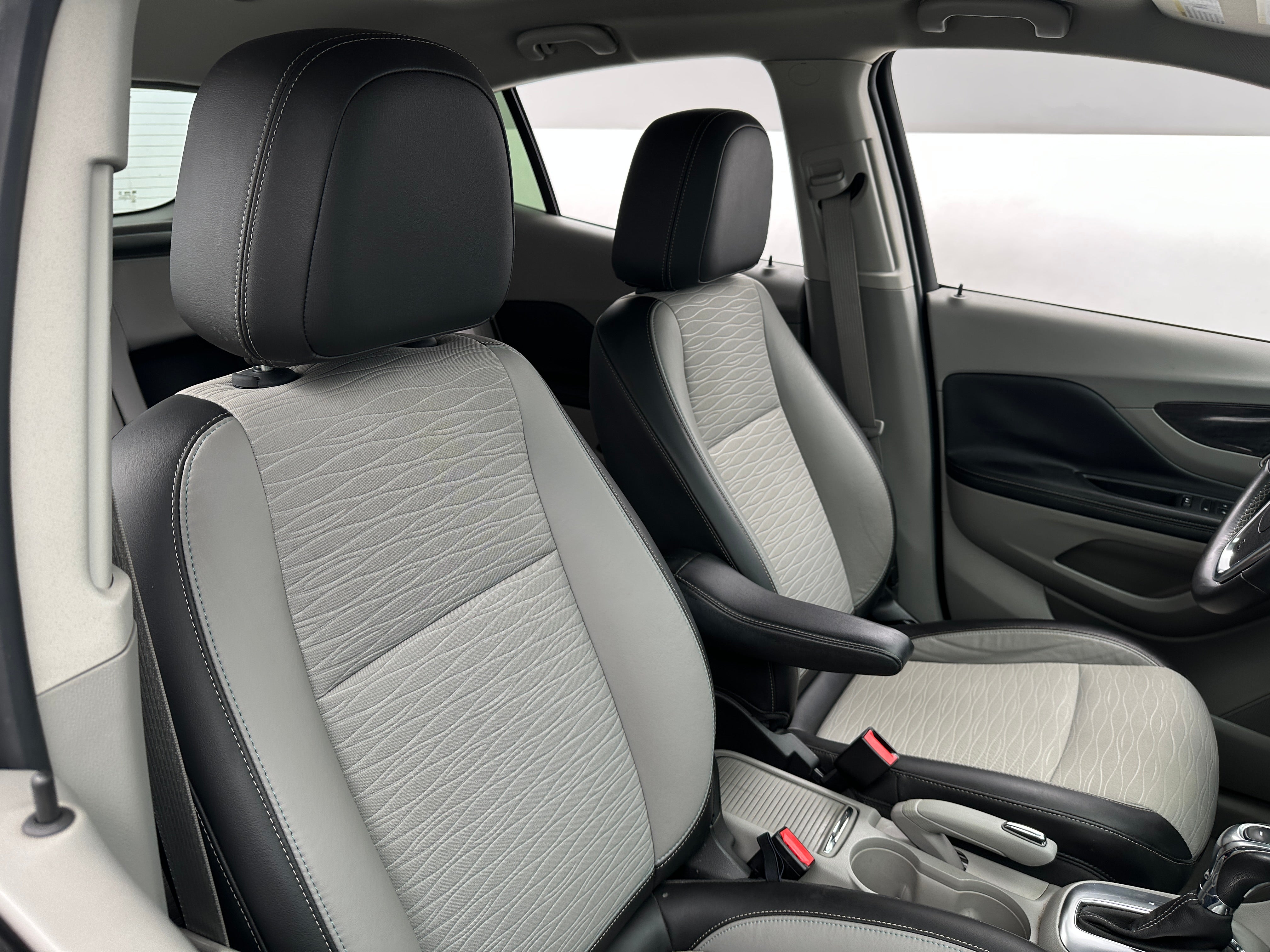 2016 Buick Encore Base 2