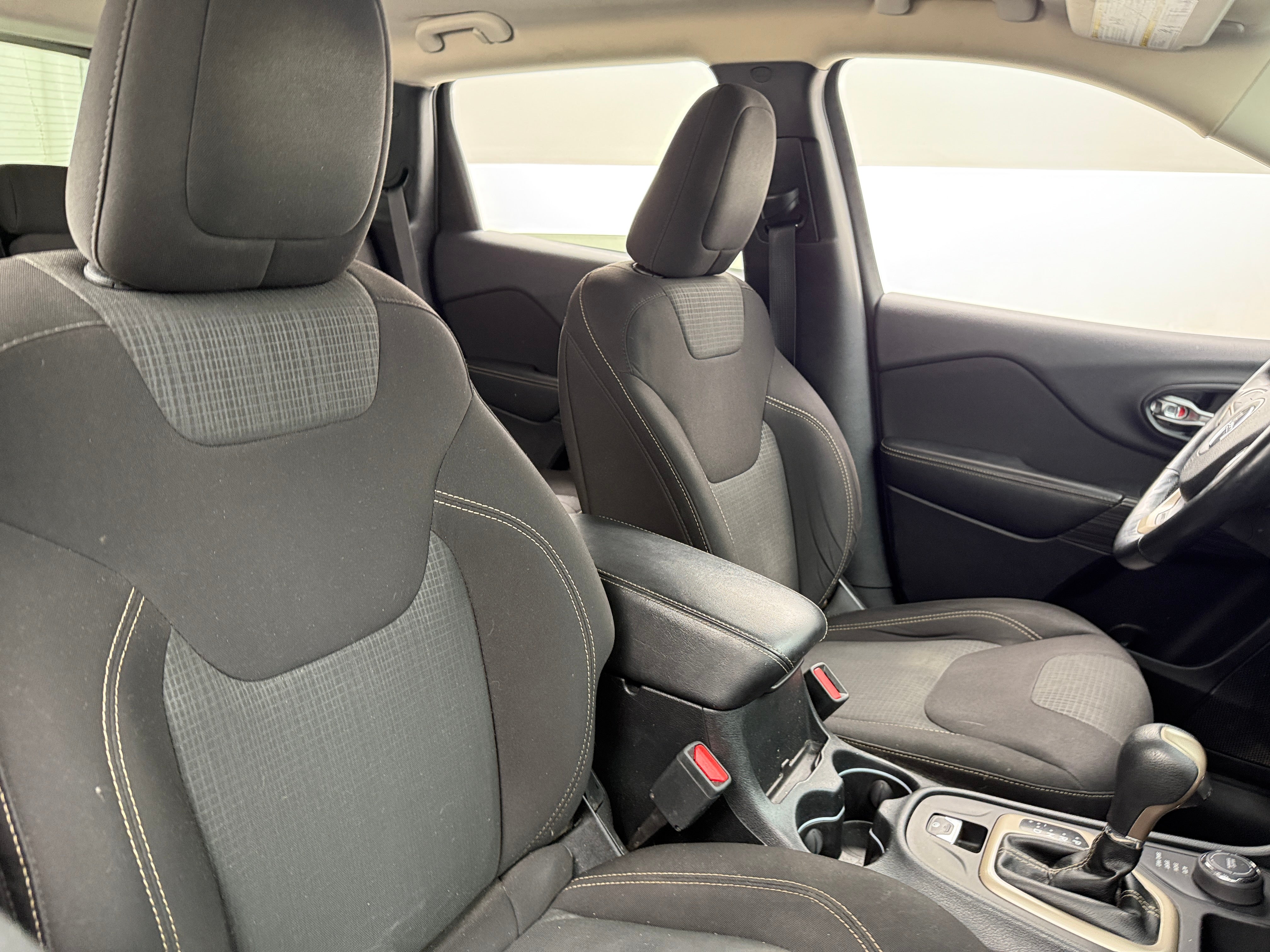 2016 Jeep Cherokee Latitude 2