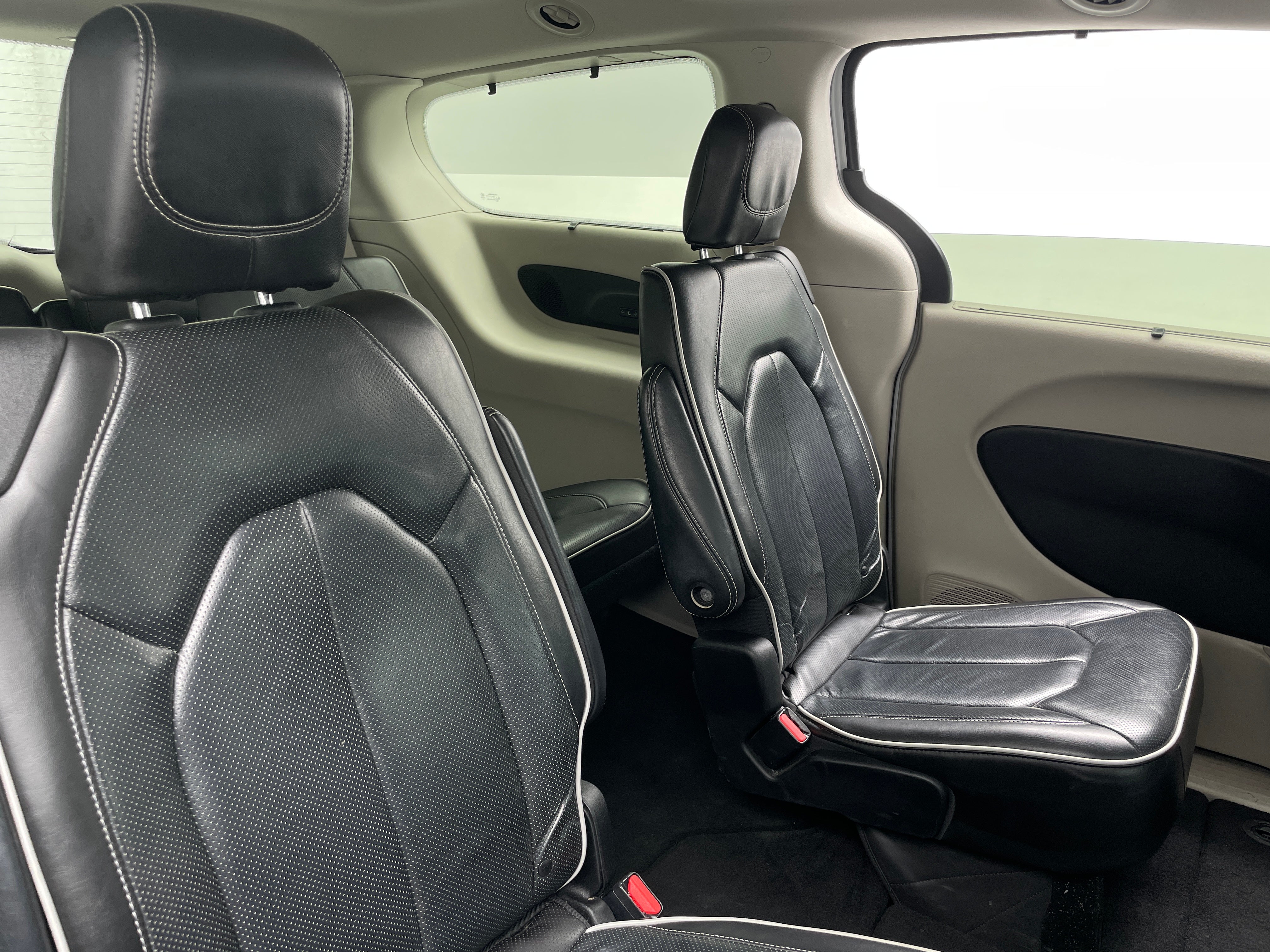 2022 Chrysler Pacifica Limited 5