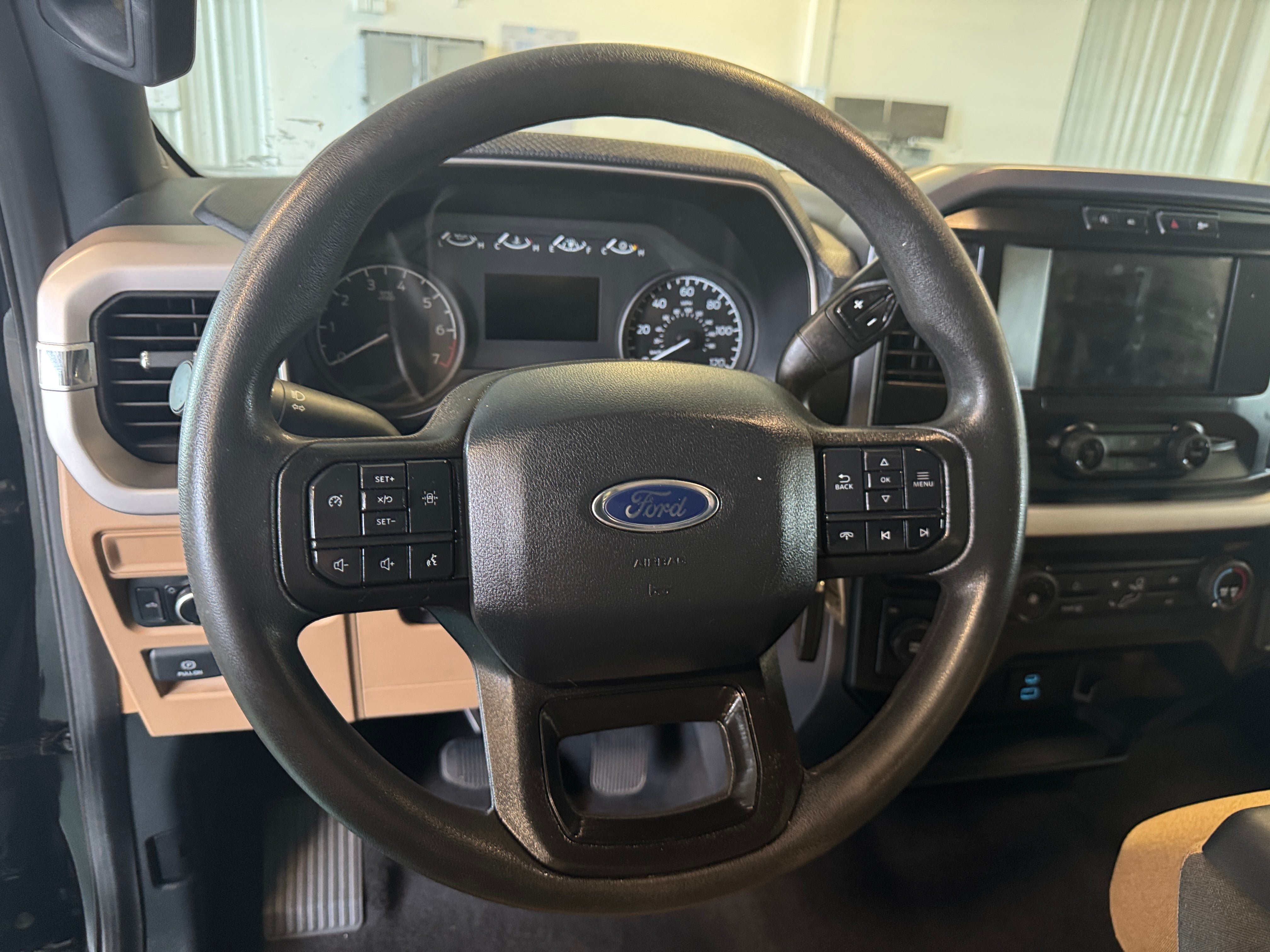 2023 Ford Econoline E-150 5