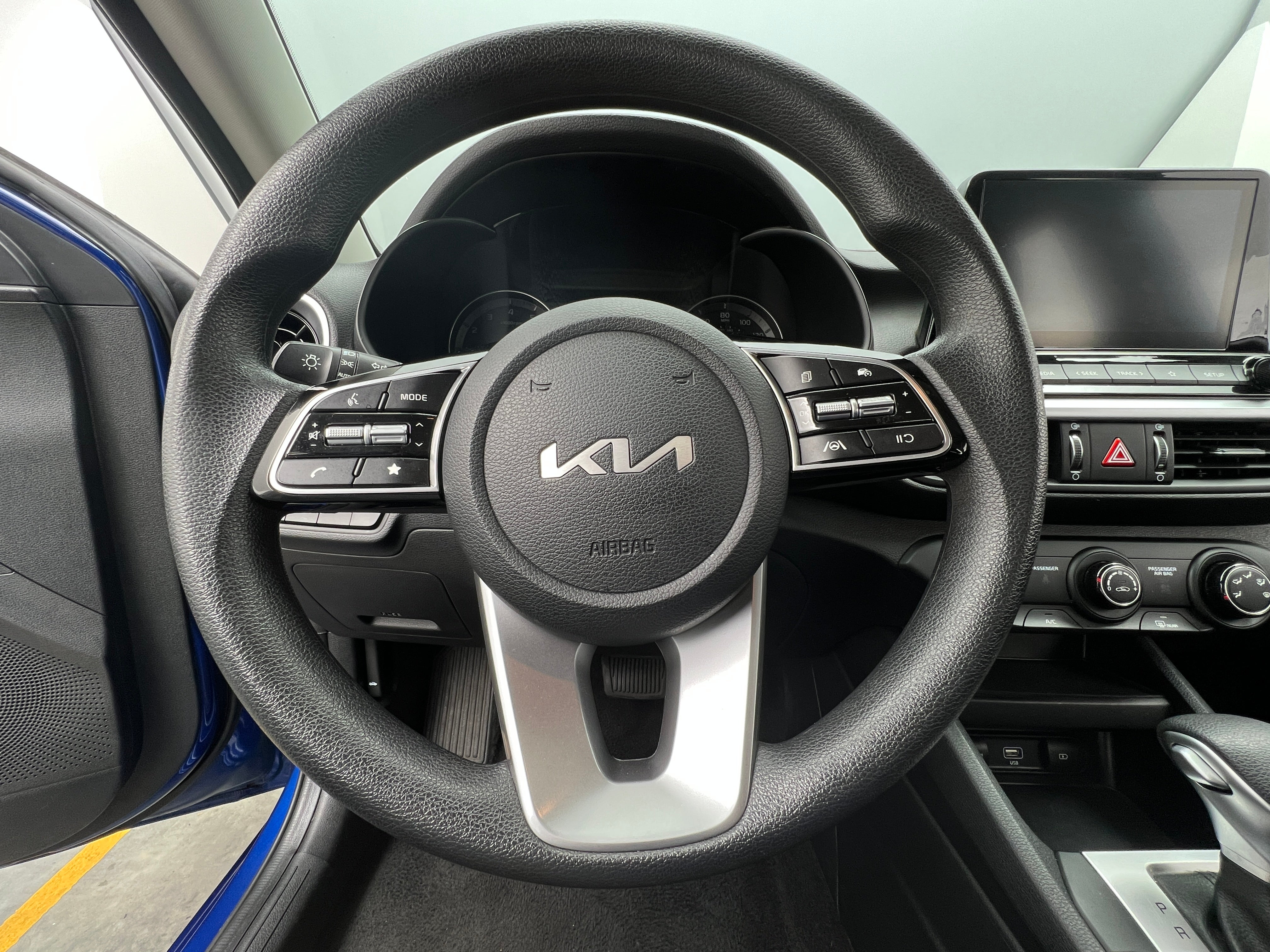 2024 Kia Forte LXS 5
