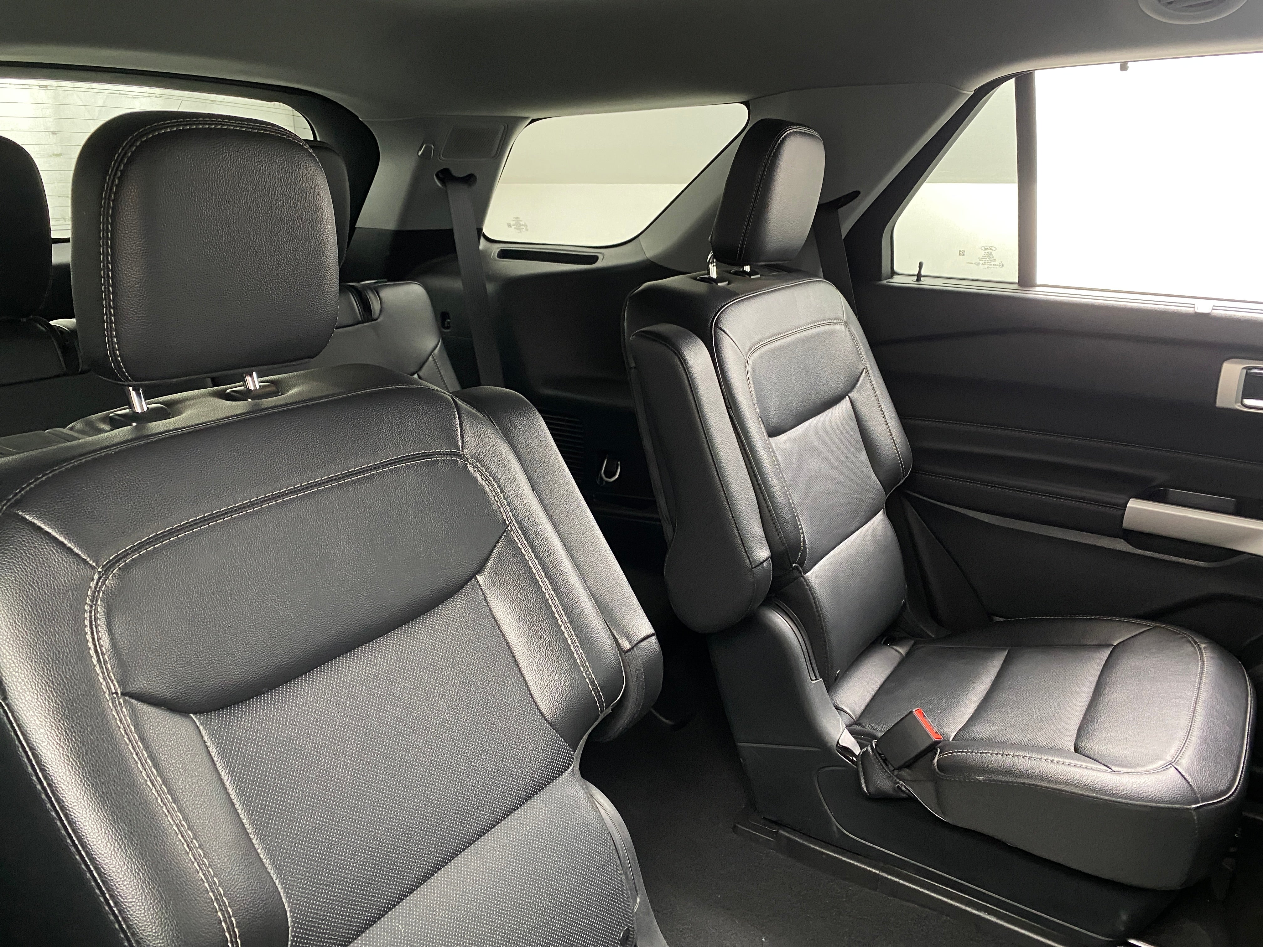 2023 Ford Explorer Limited 5