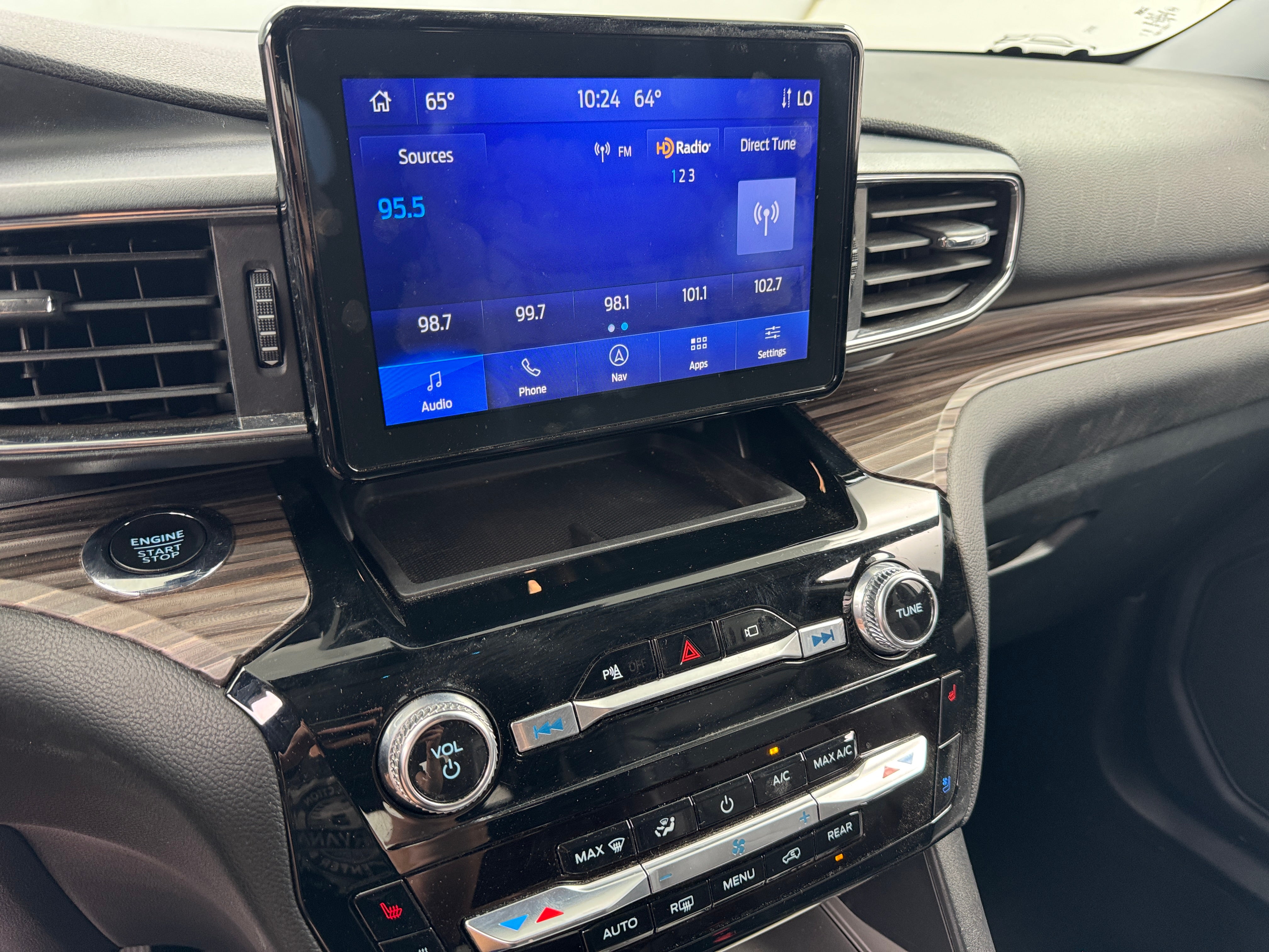 2023 Ford Explorer Limited 3