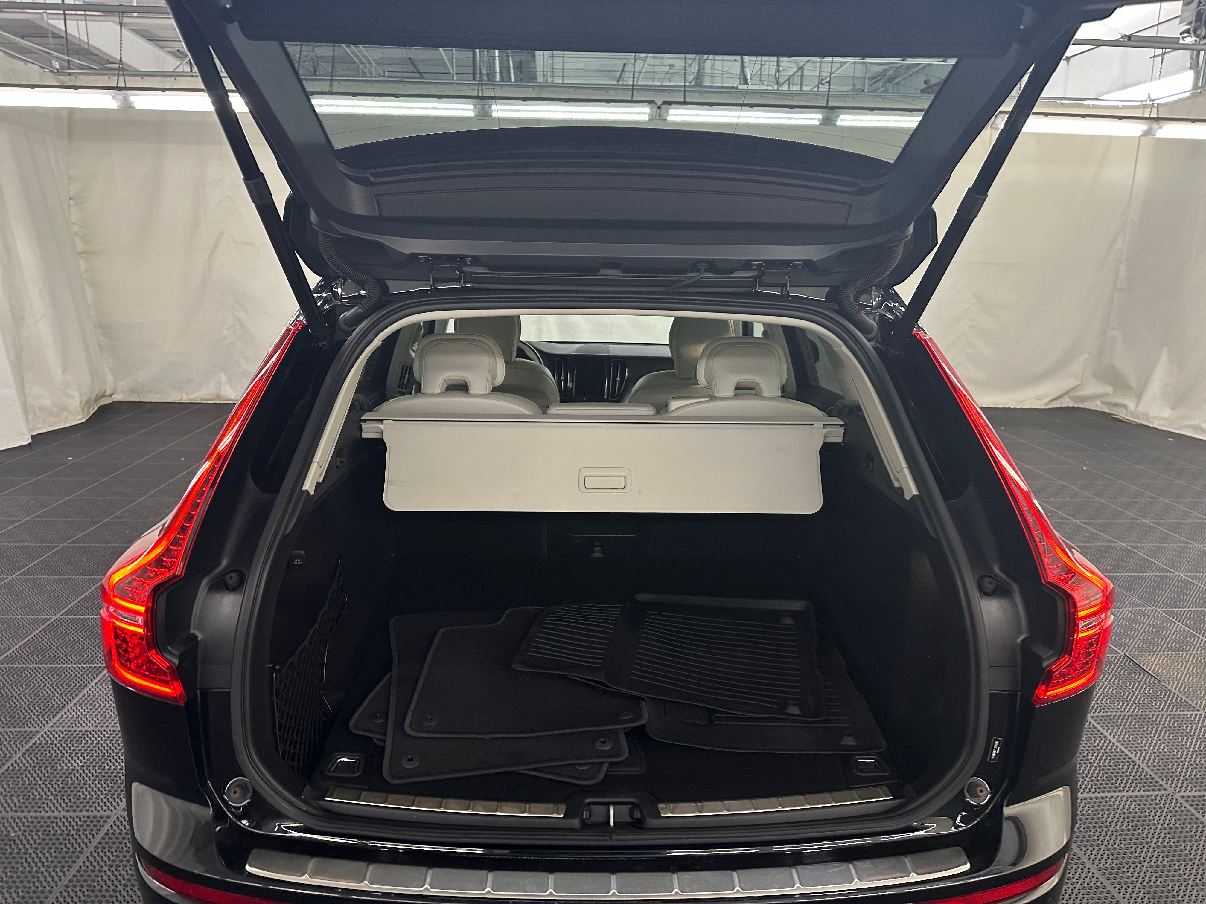 2020 Volvo XC60 T5 Momentum 6