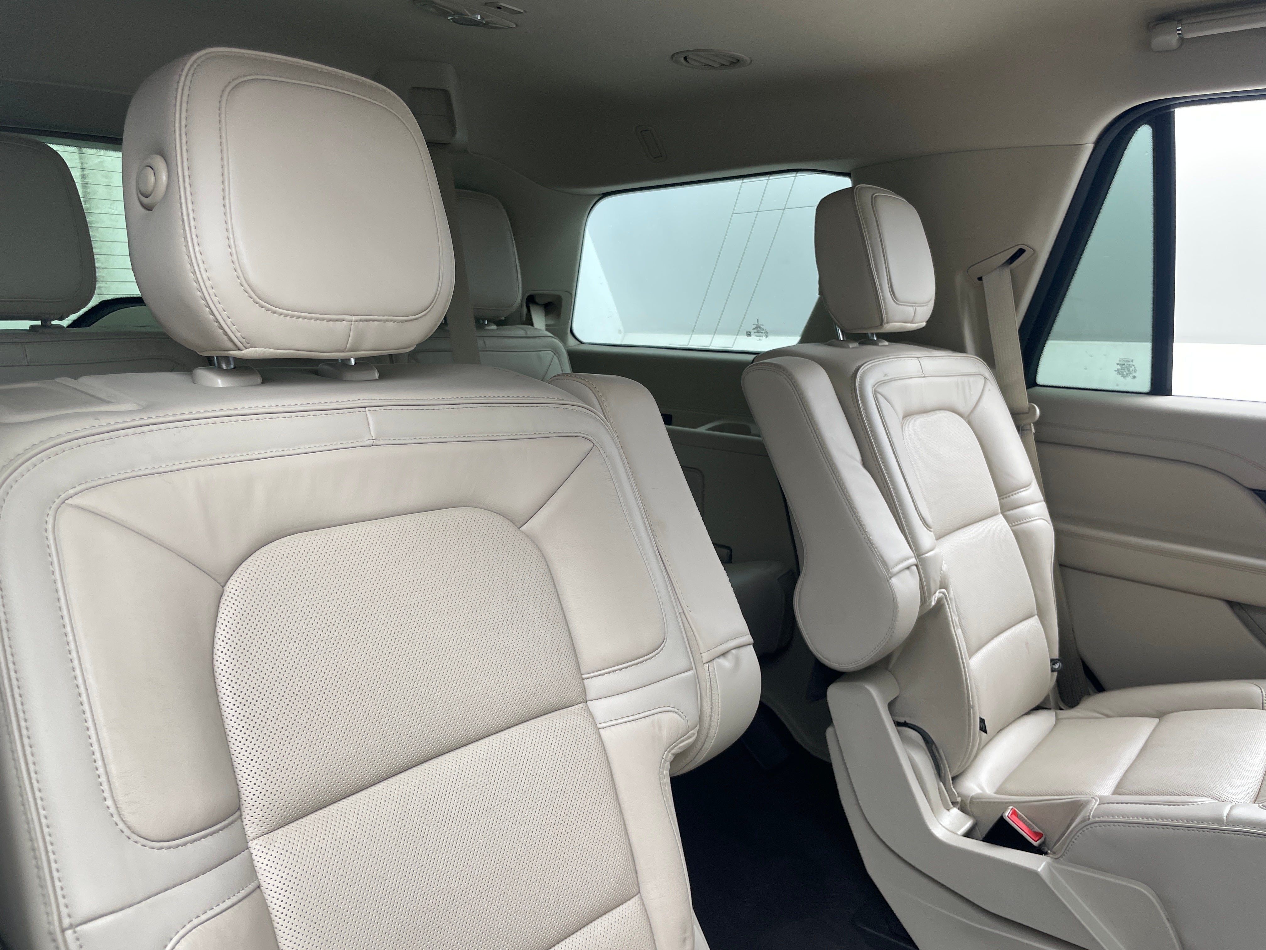 2019 Lincoln Navigator Select 5