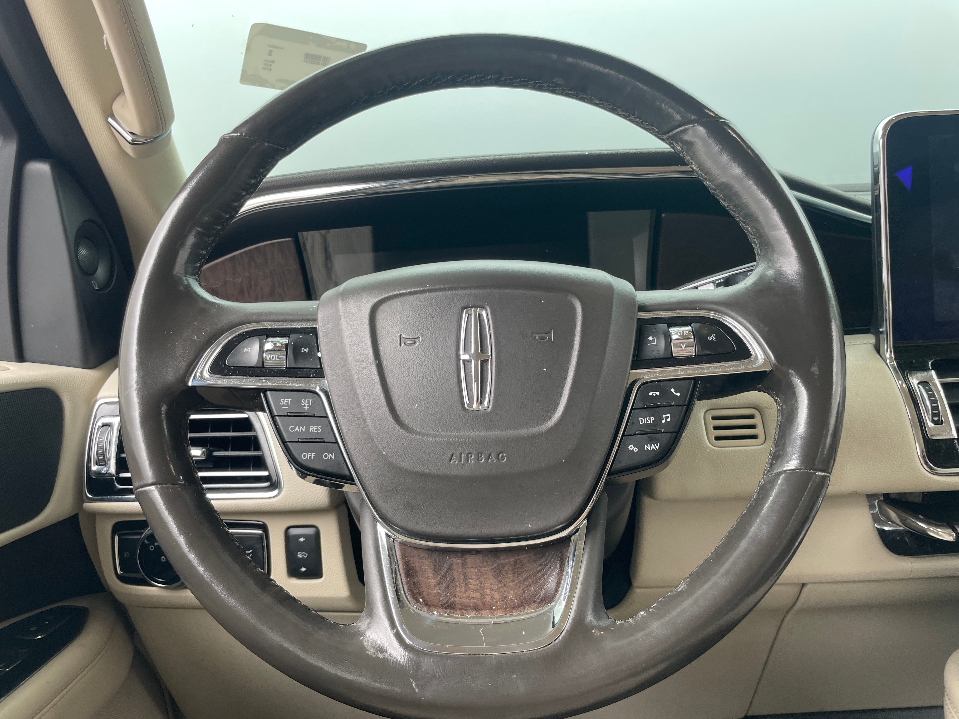 2019 Lincoln Navigator Select 4