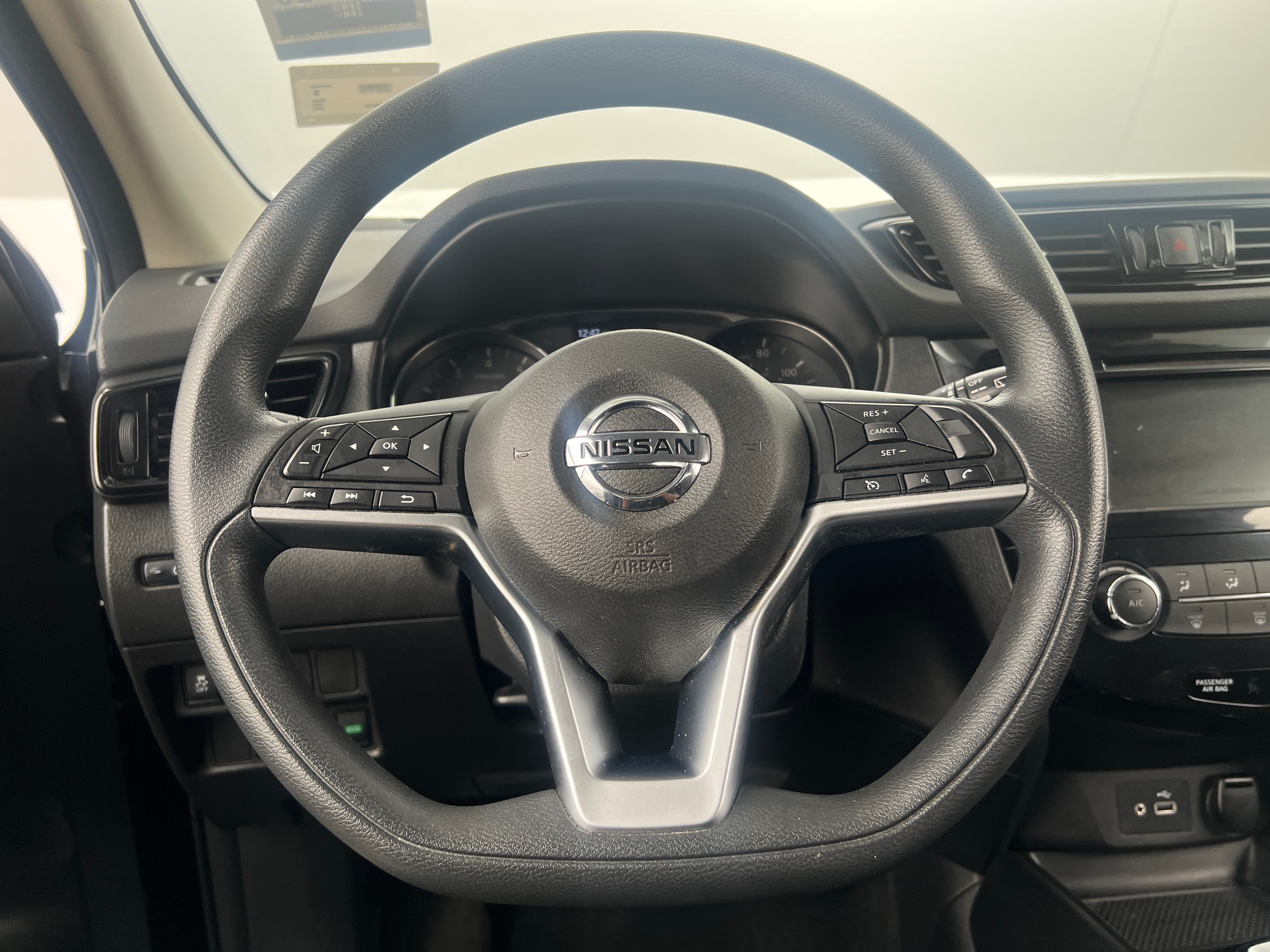 2022 Nissan Rogue Sport S 5