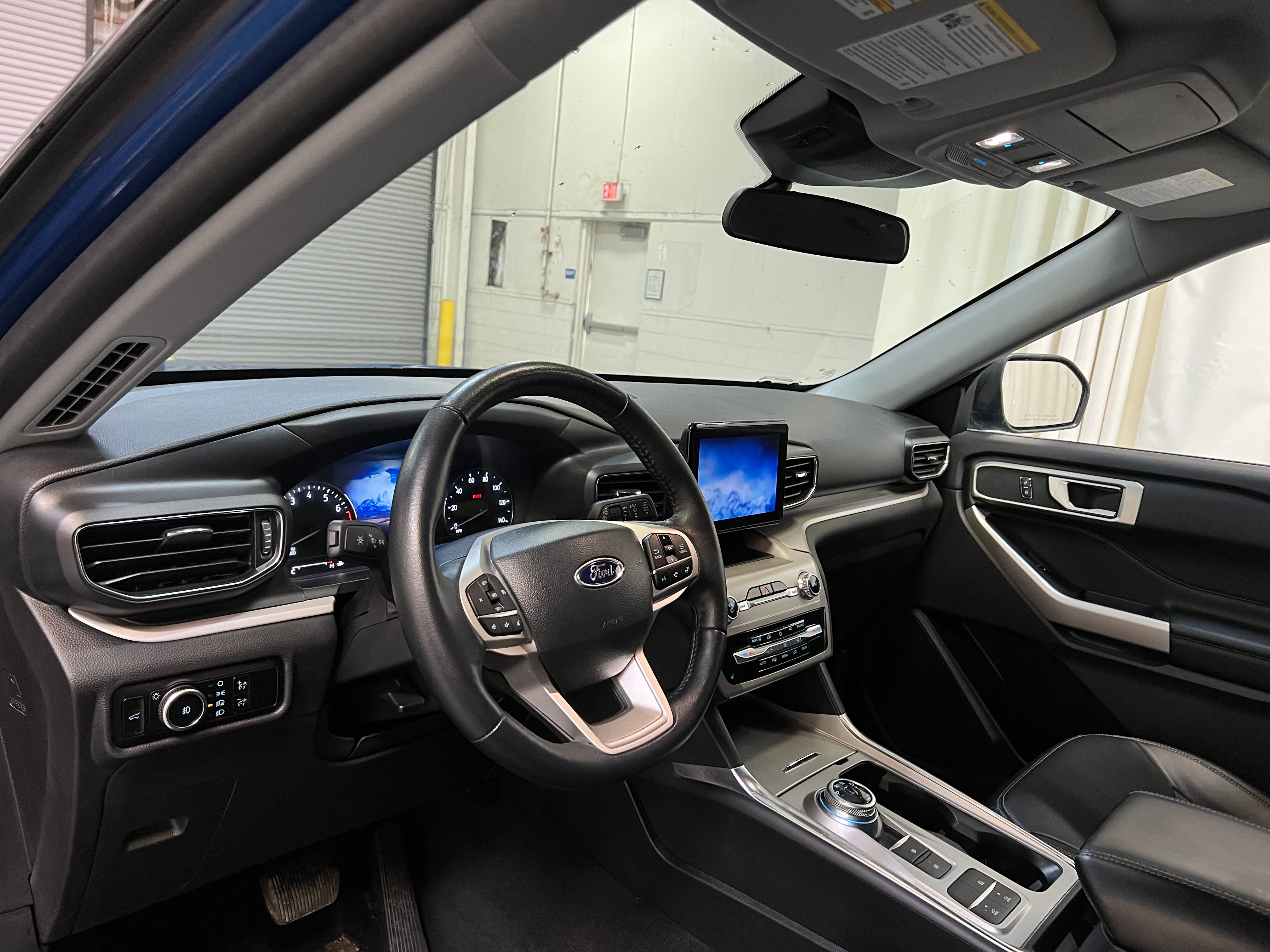 2023 Ford Explorer XLT 3