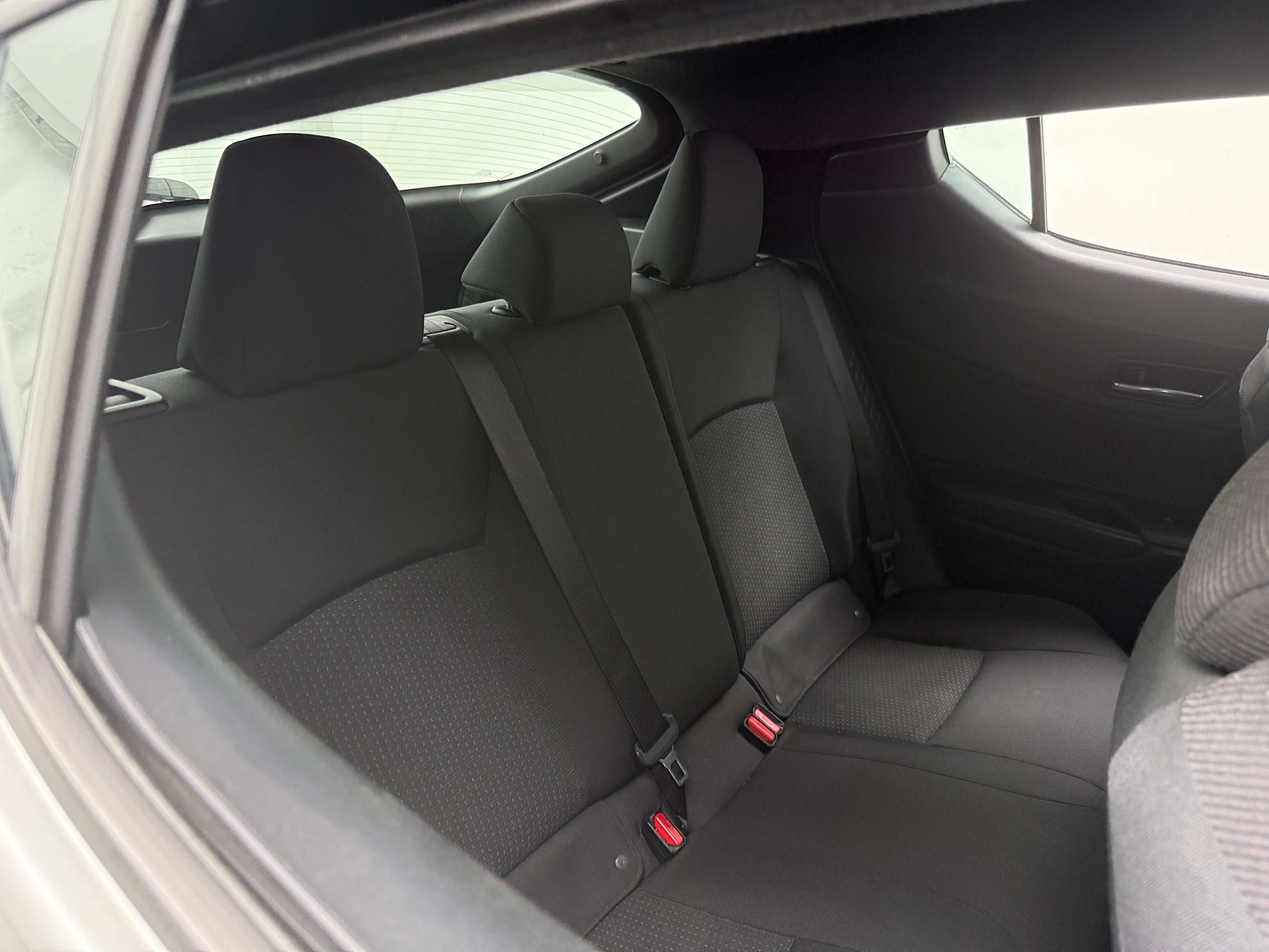 2018 Toyota C-HR XLE 6