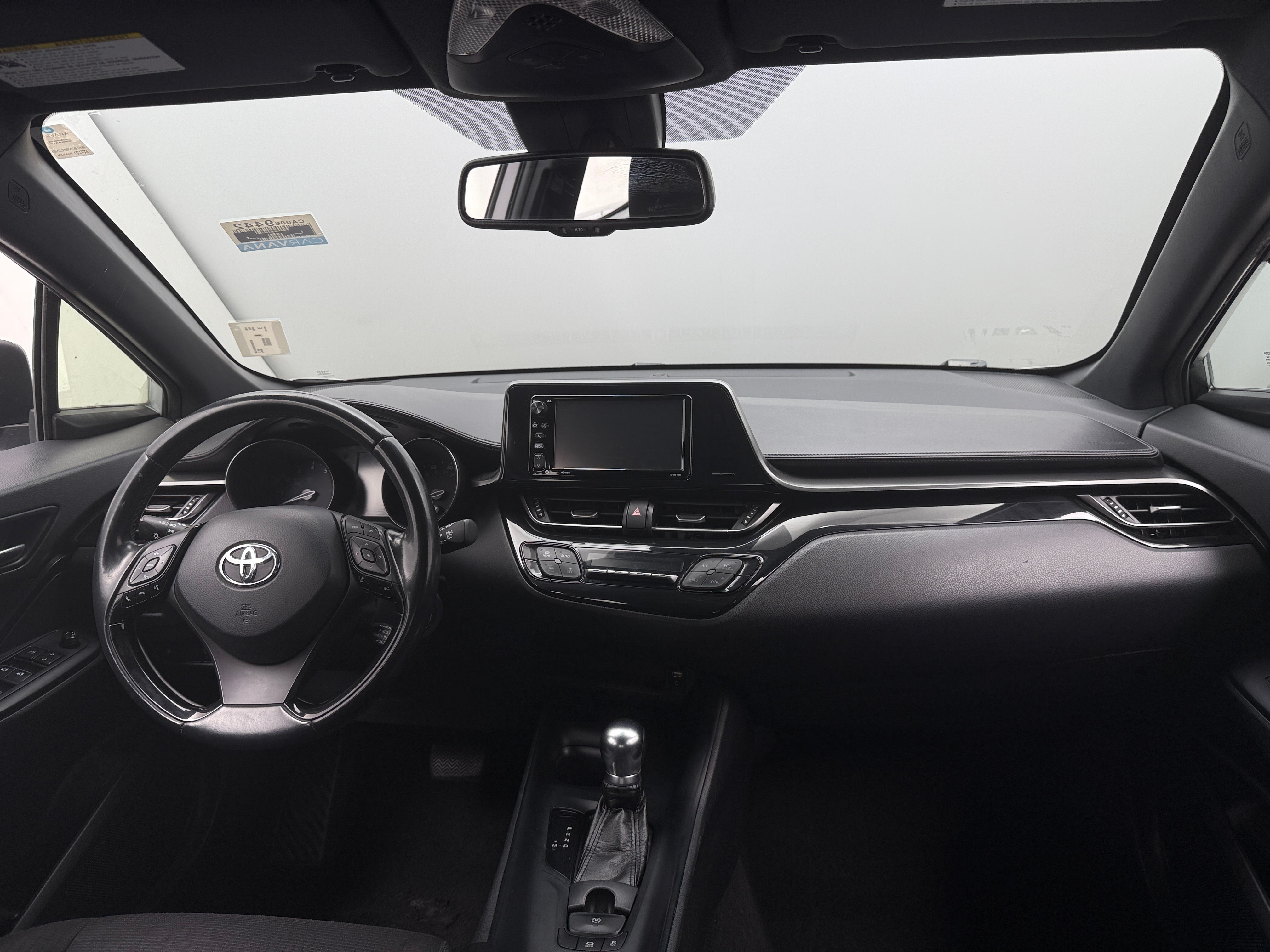 2018 Toyota C-HR XLE 3