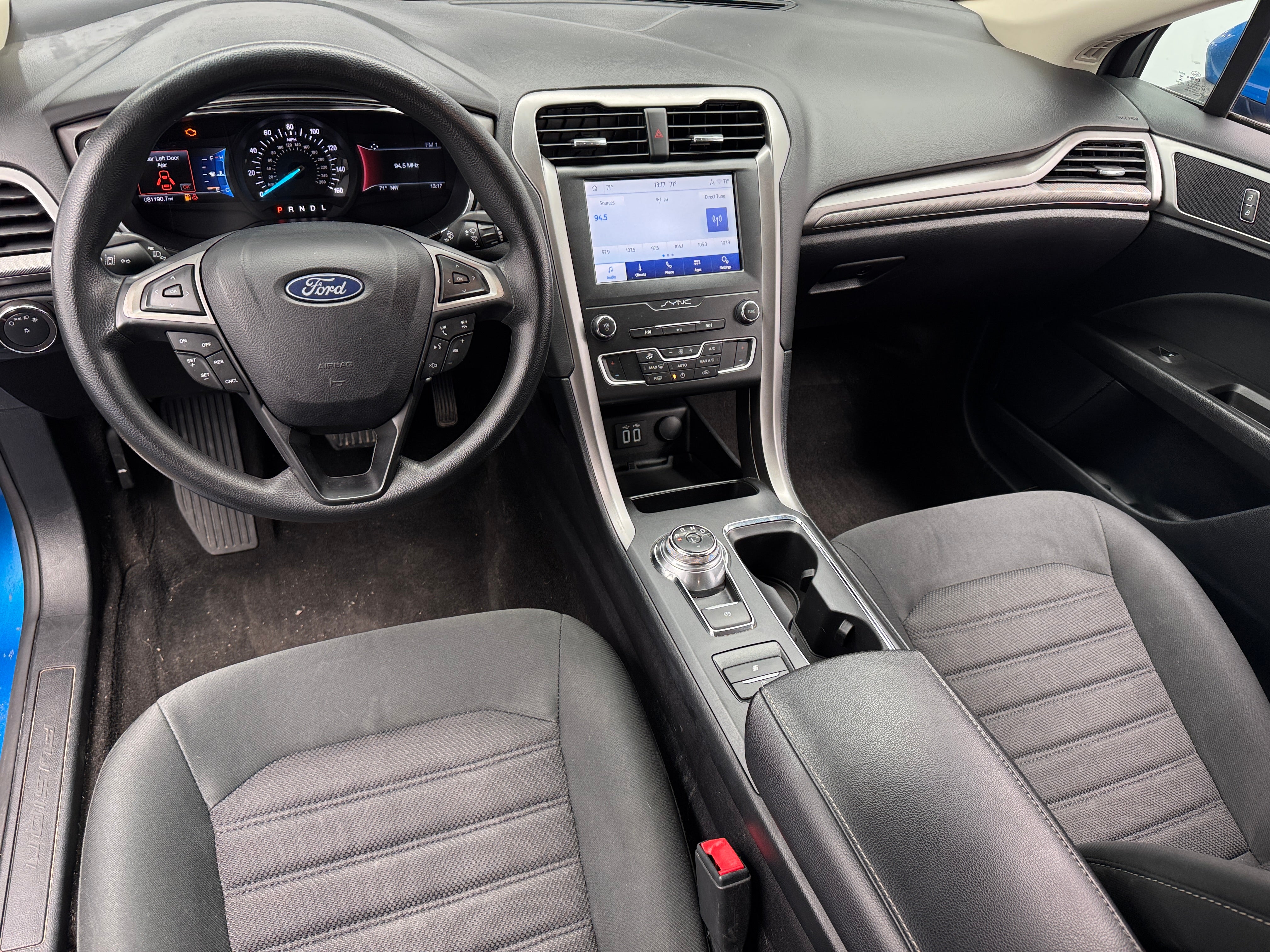 2020 Ford Fusion SE 3