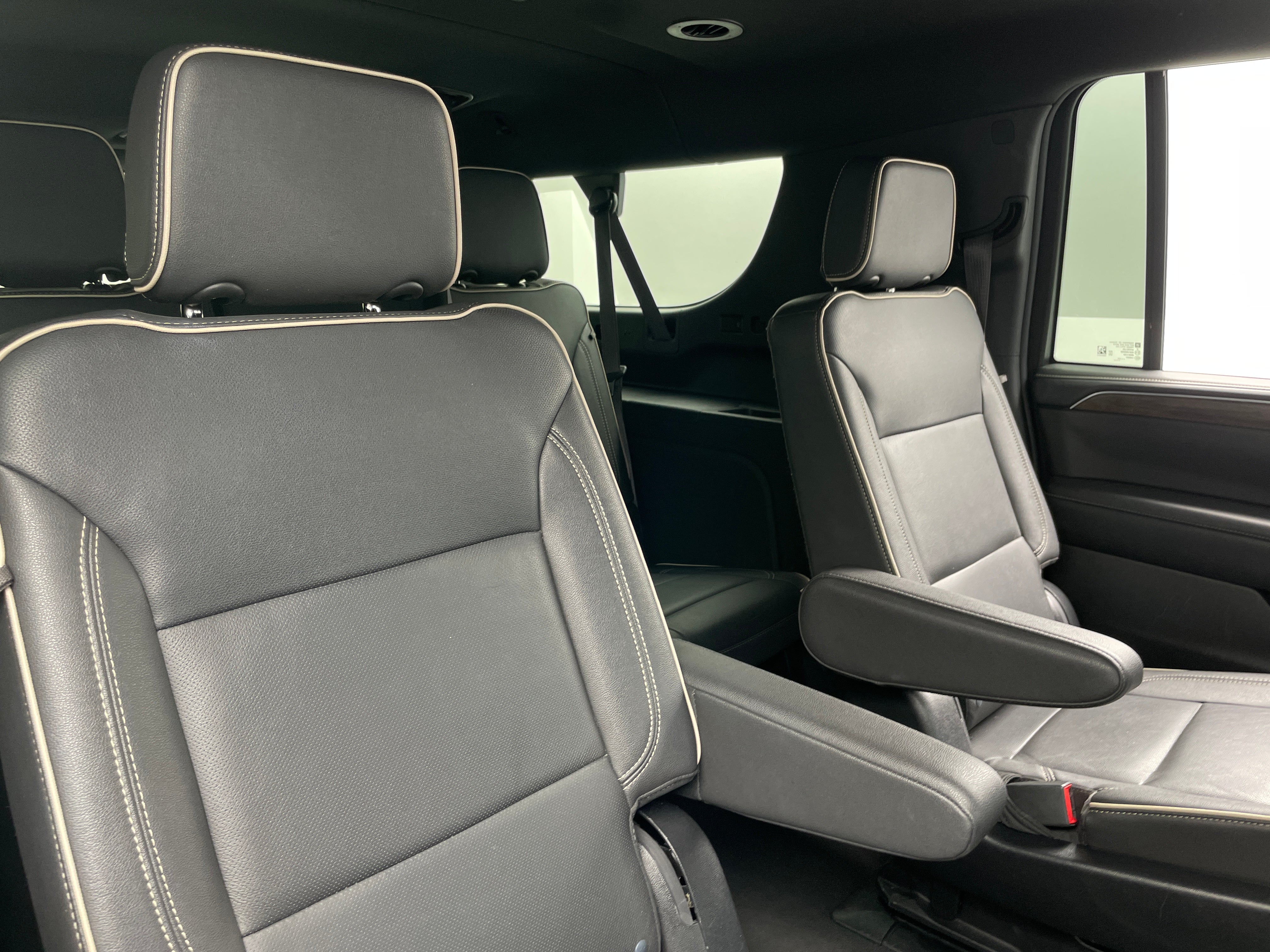 2023 Chevrolet Suburban Premier 5