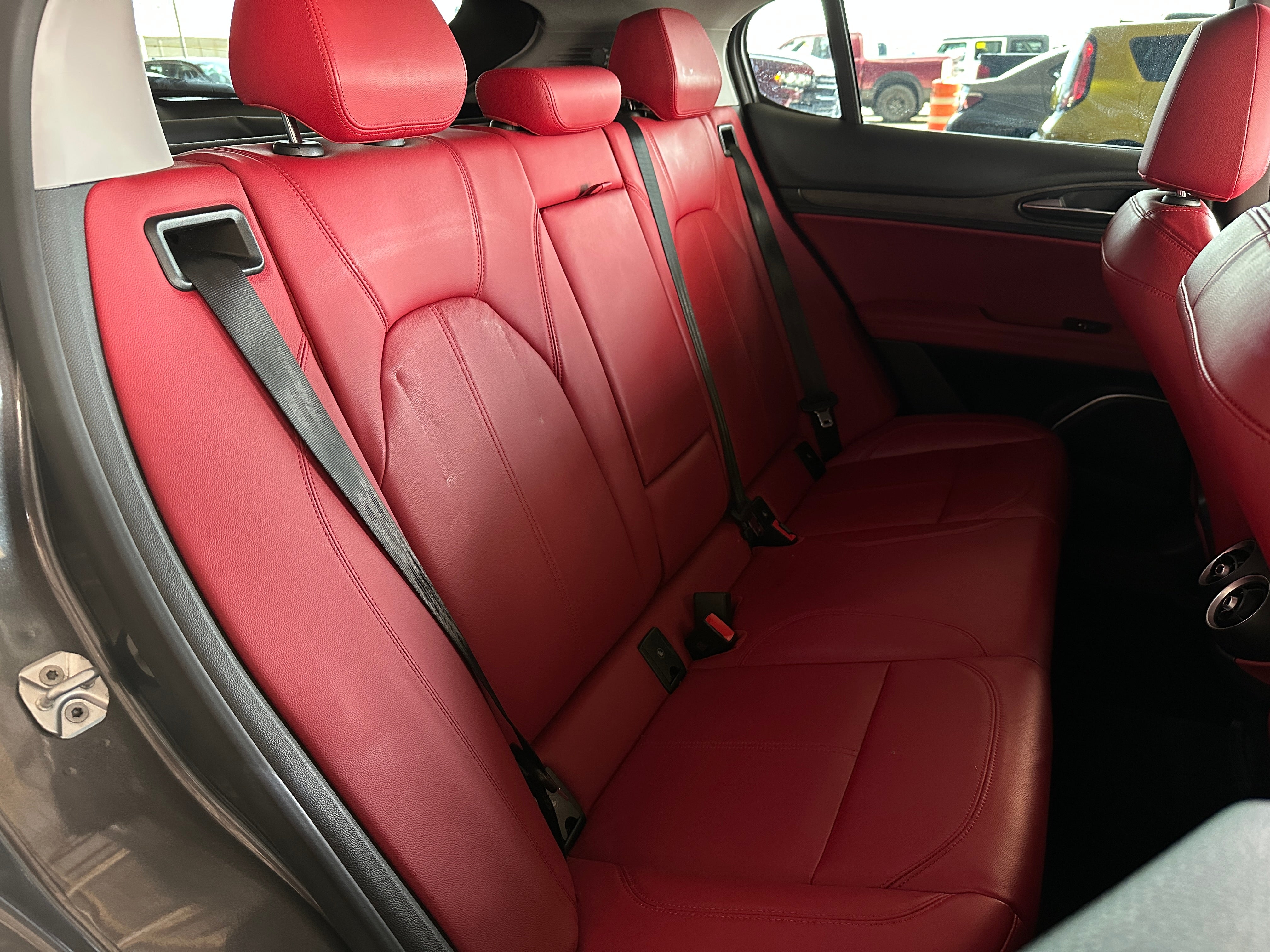 2019 Alfa Romeo Stelvio Ti 5