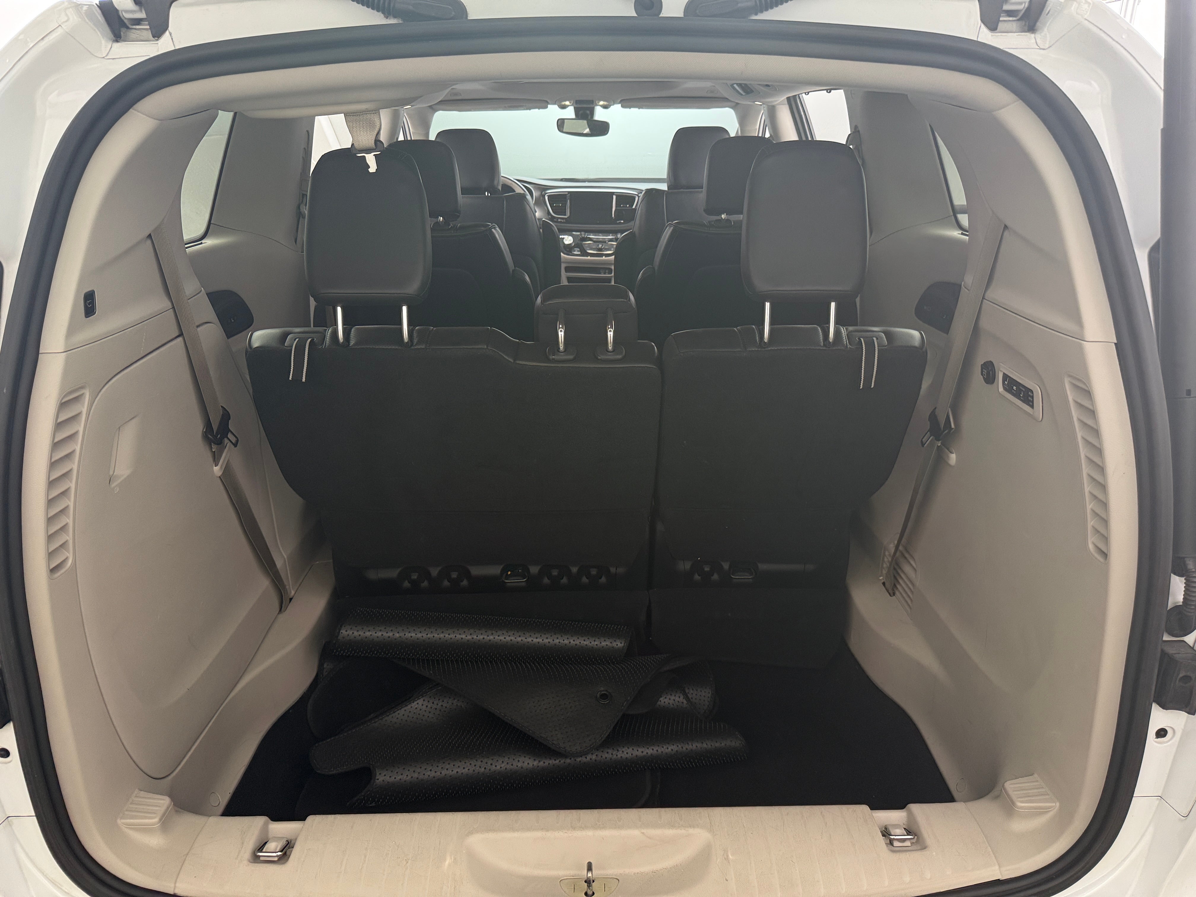2018 Chrysler Pacifica Limited 6