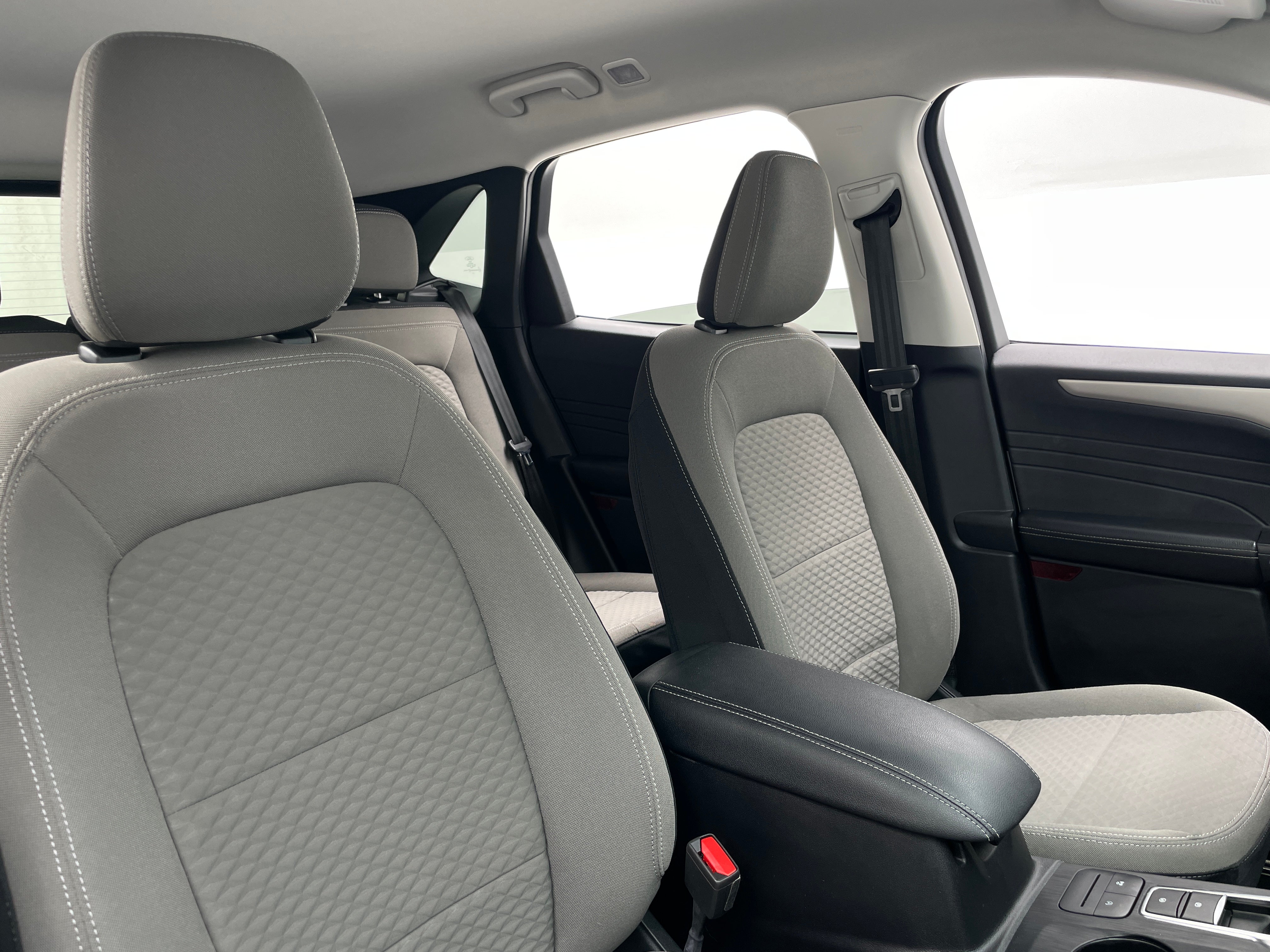 2022 Ford Escape SE 2