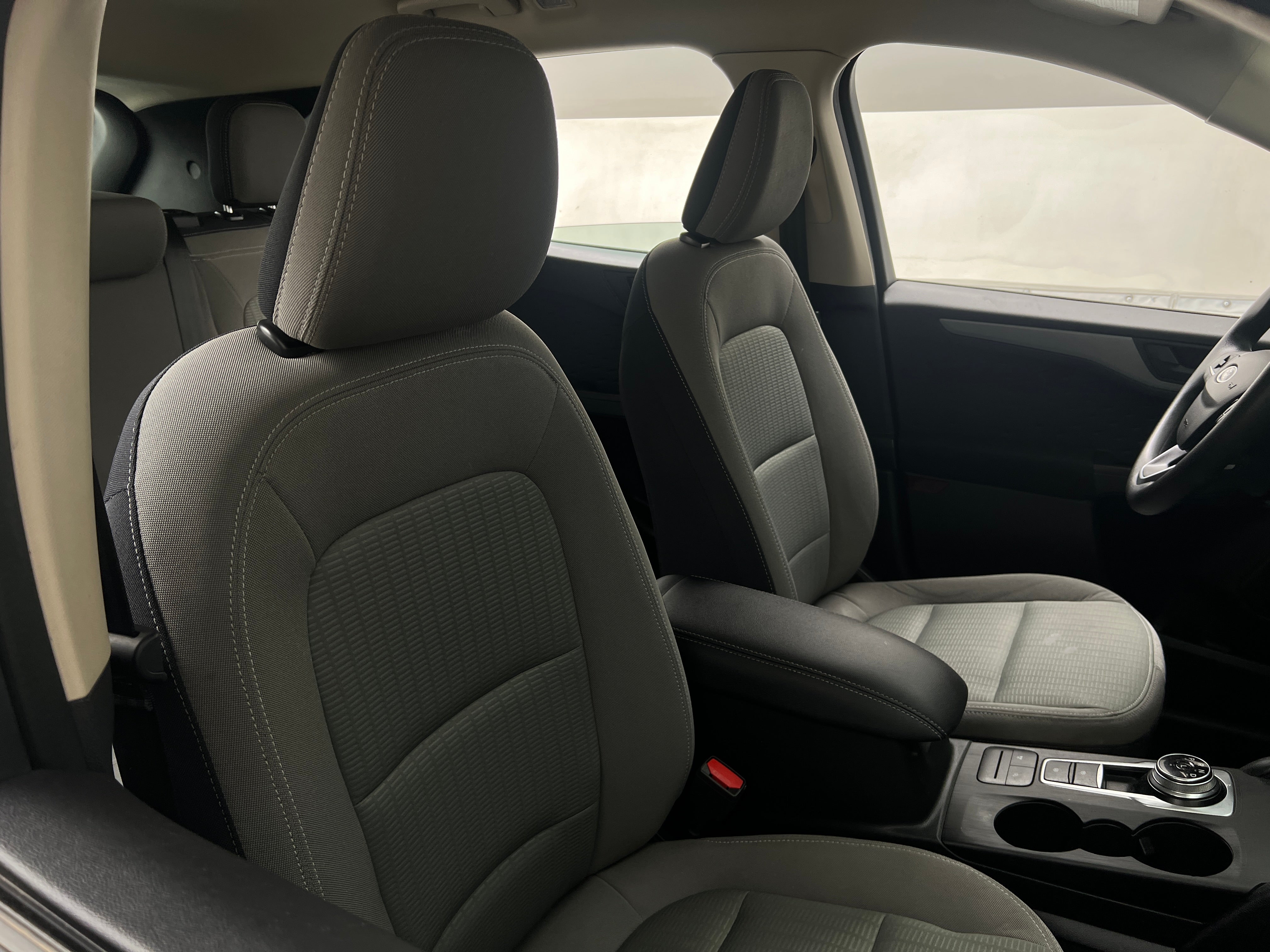 2020 Ford Escape S 2