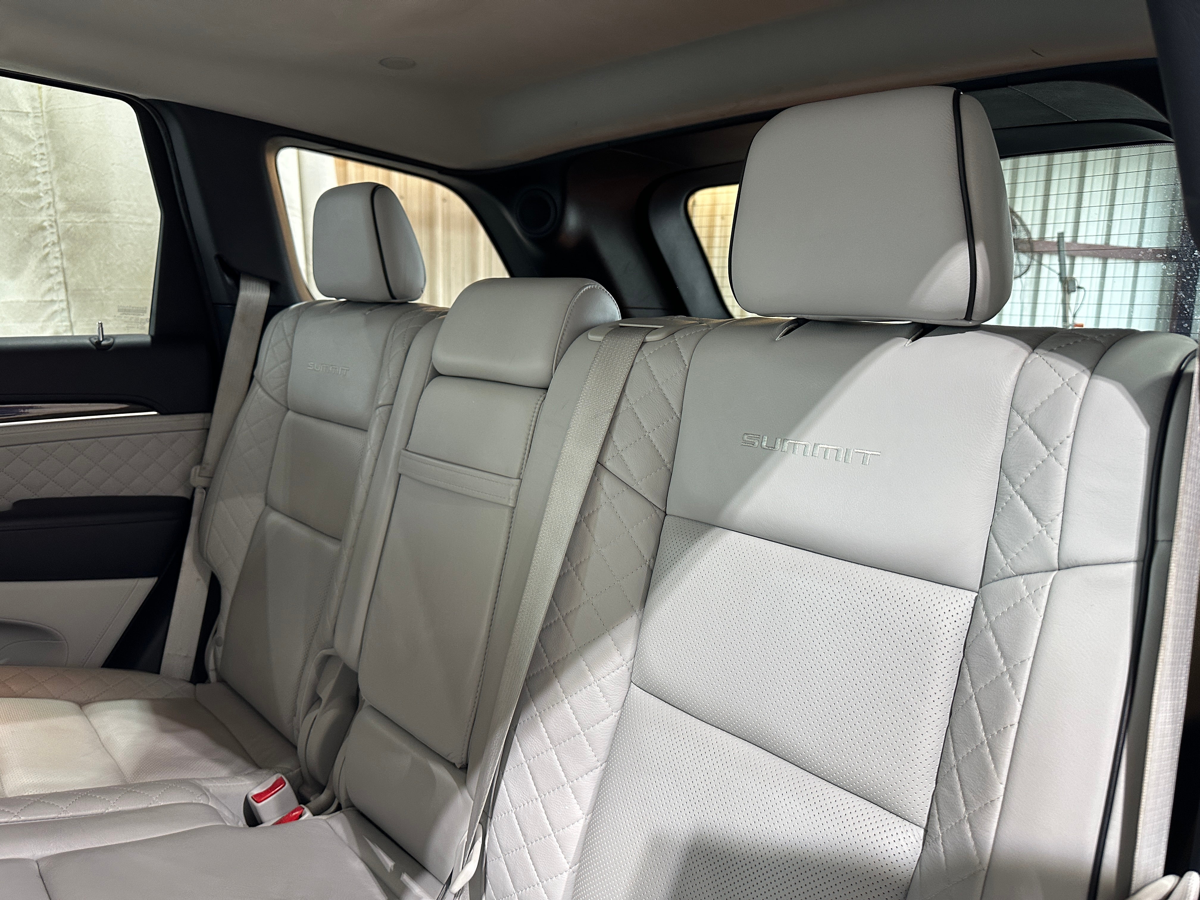 2018 Jeep Grand Cherokee Summit 5