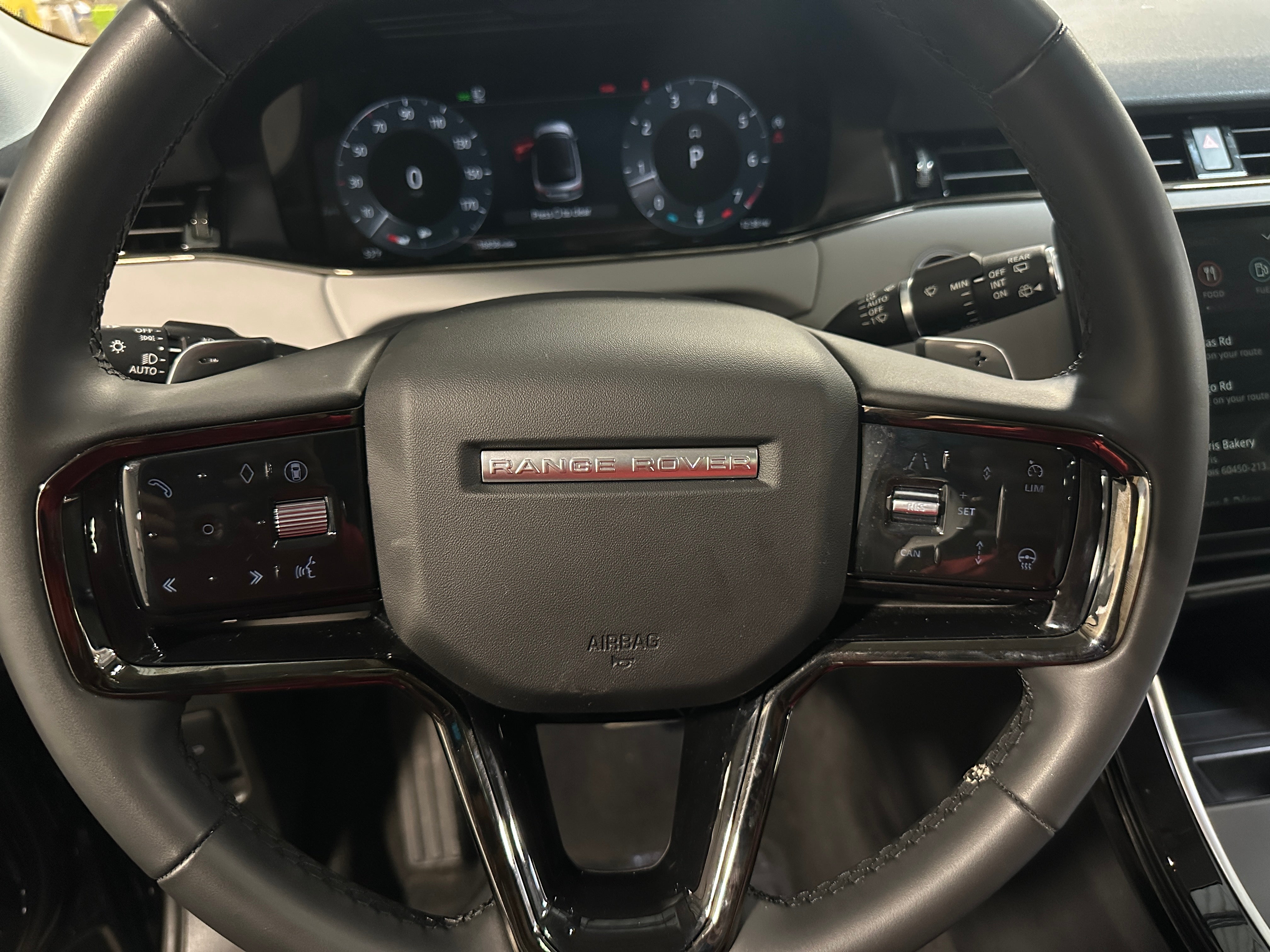 2024 Land Rover Range Rover Evoque Dynamic SE 4