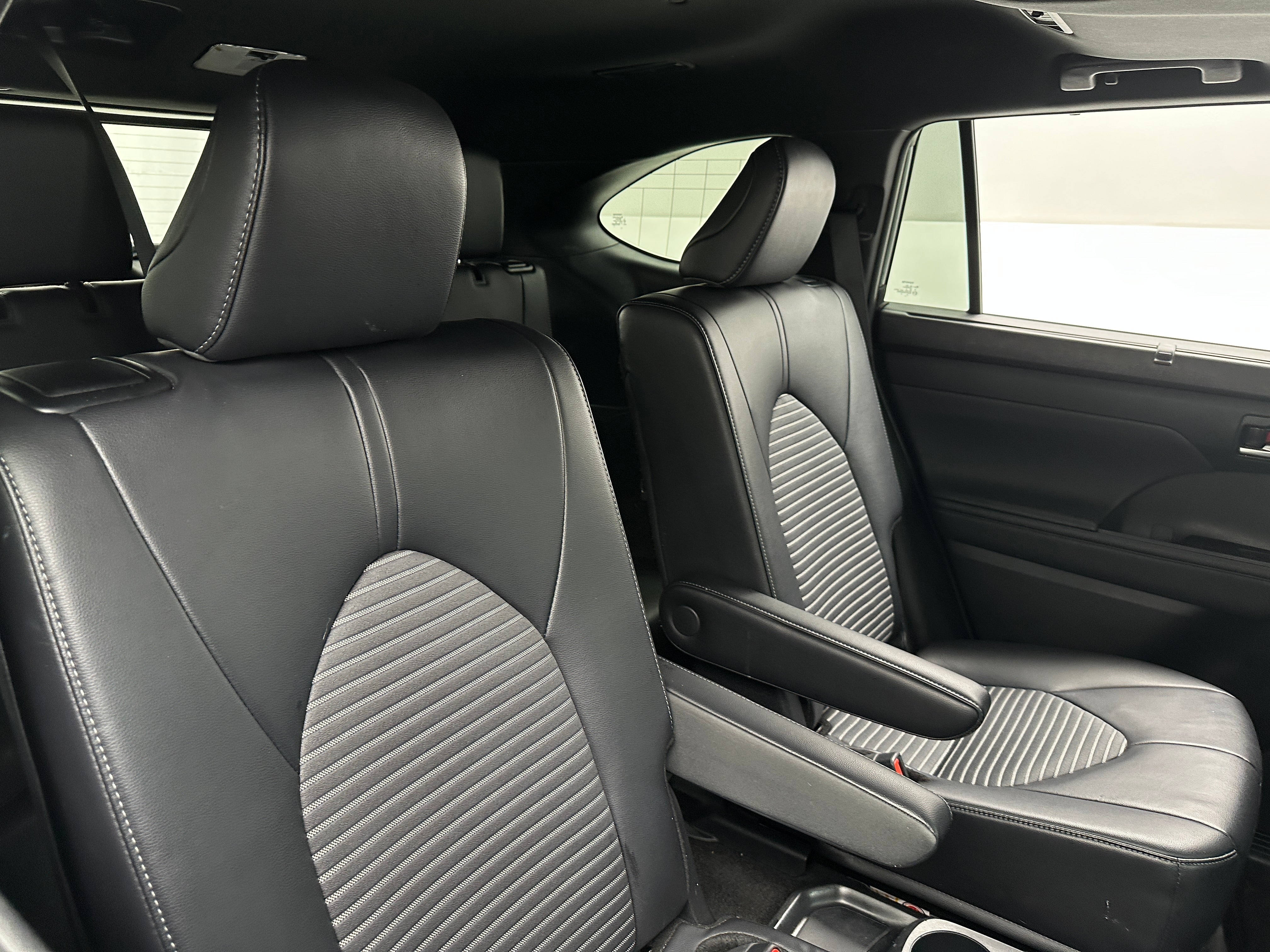 2024 Toyota Highlander XSE 5