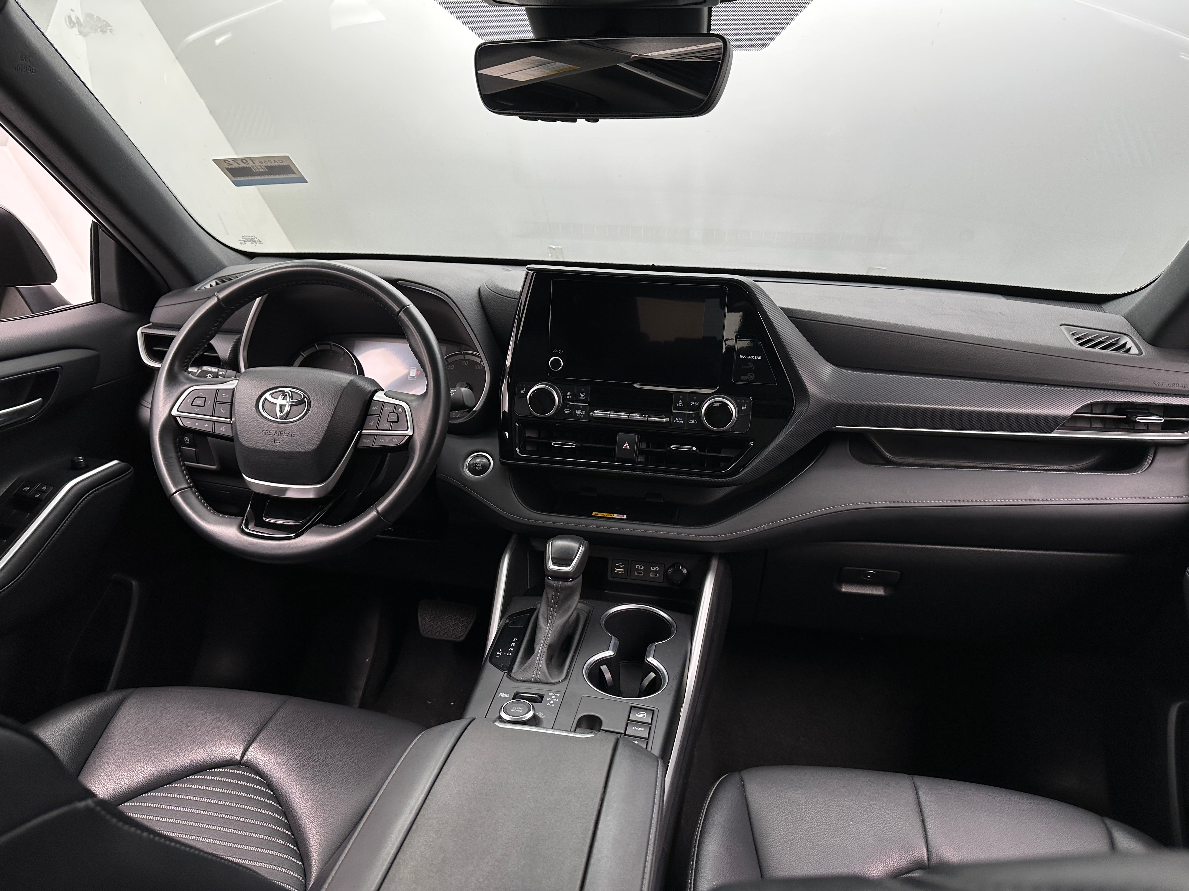 2024 Toyota Highlander XSE 2
