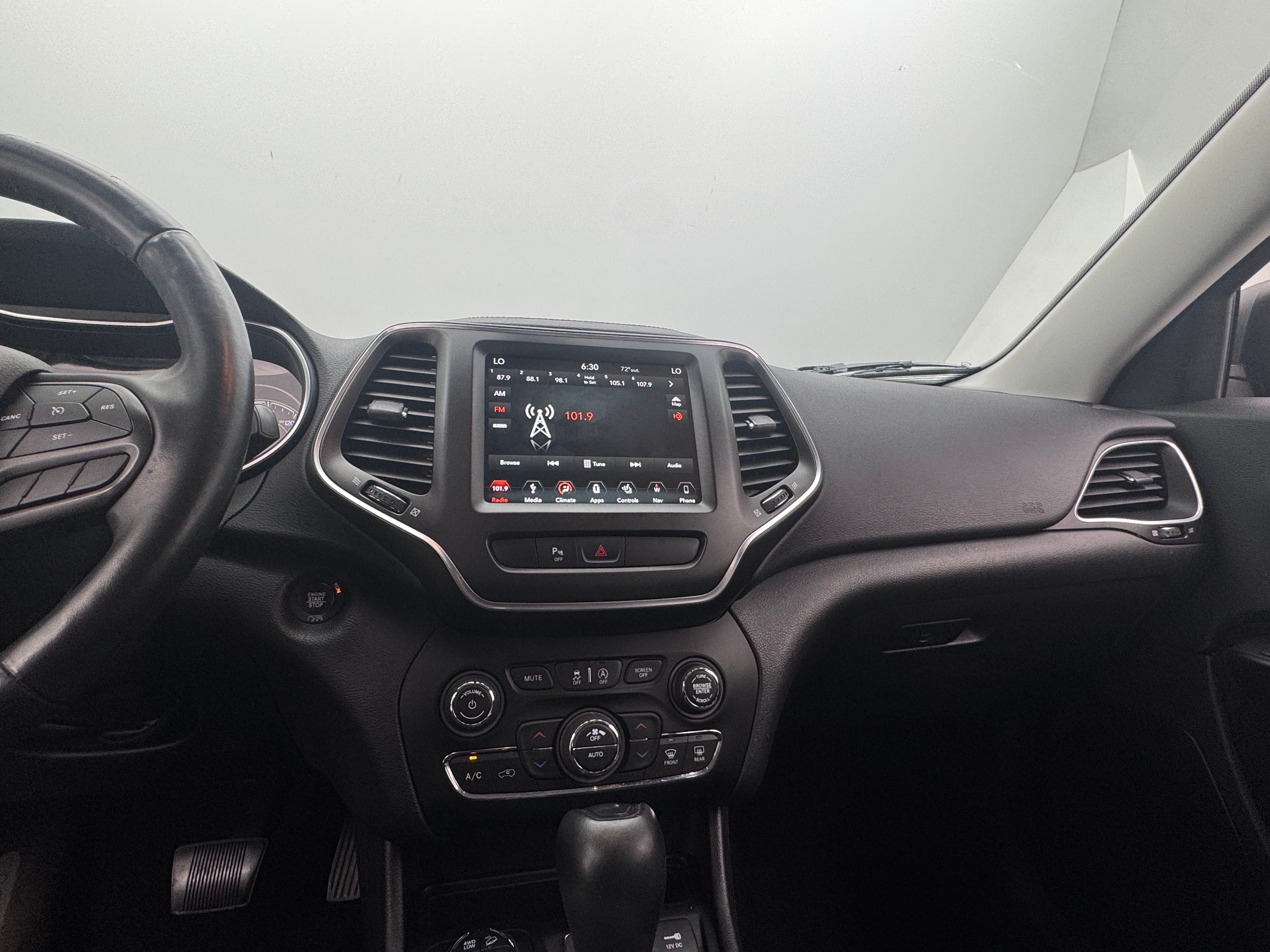 2019 Jeep Cherokee Trailhawk Elite 3