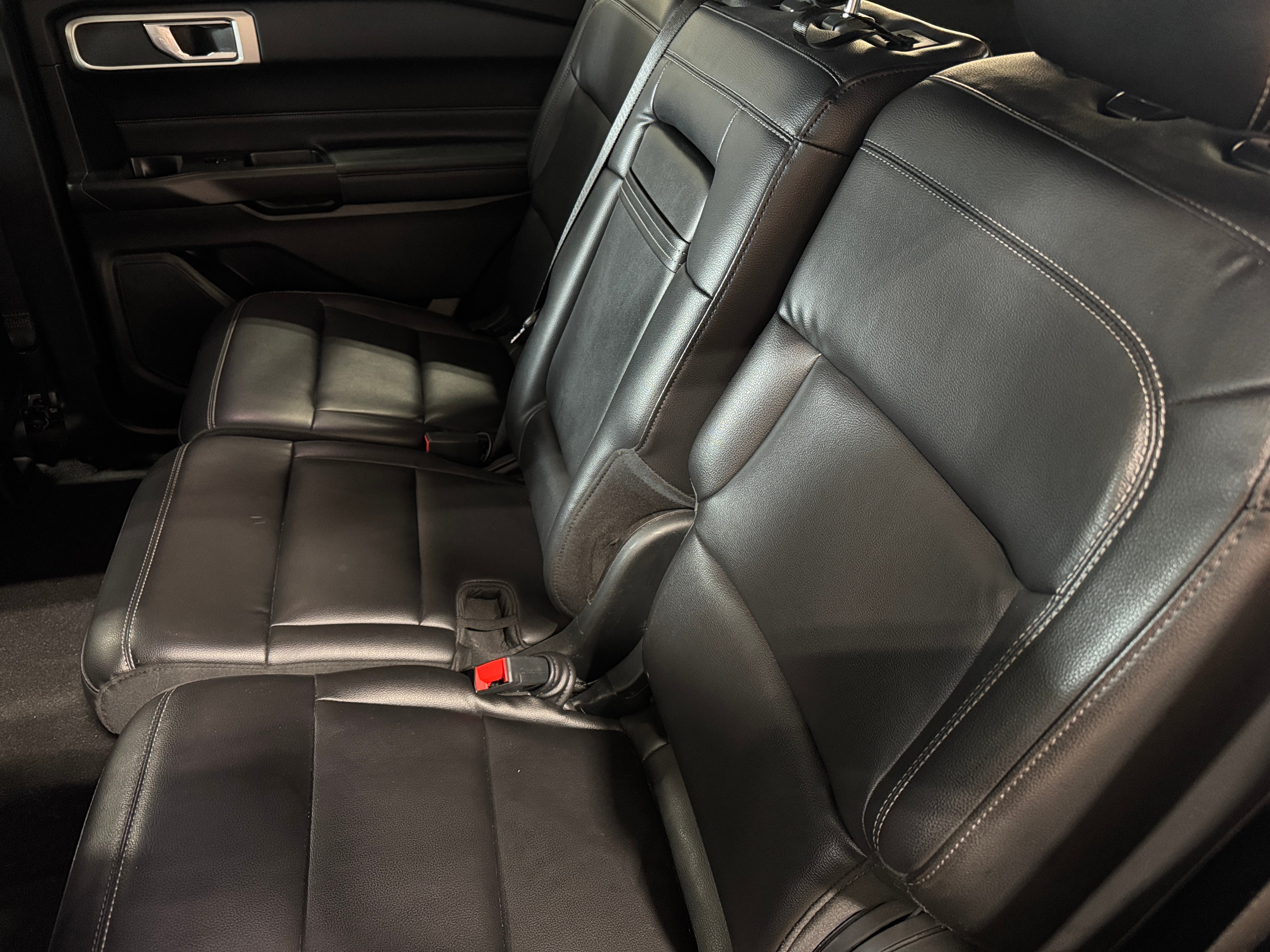 2020 Ford Explorer XLT 6