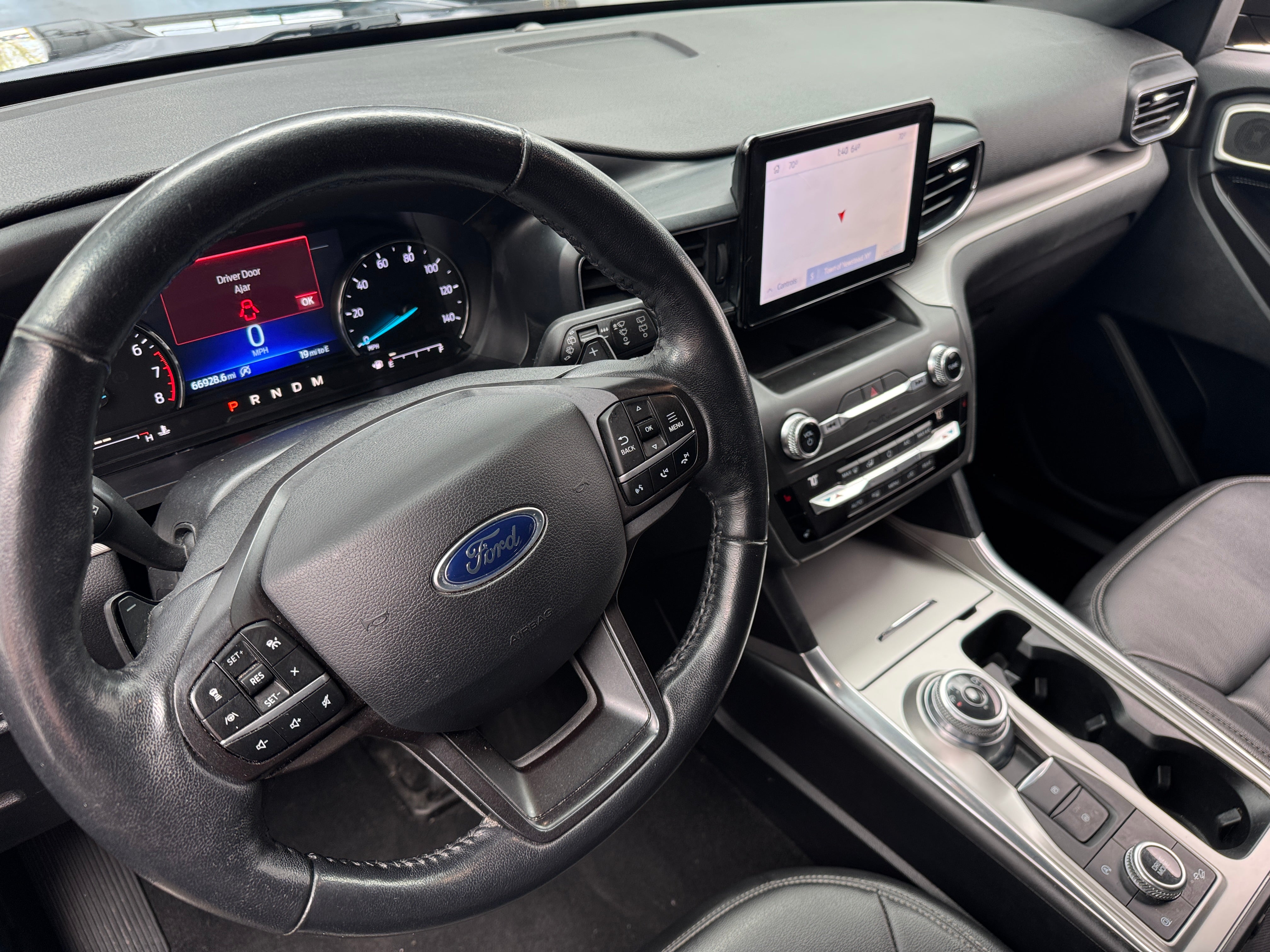 2020 Ford Explorer XLT 3