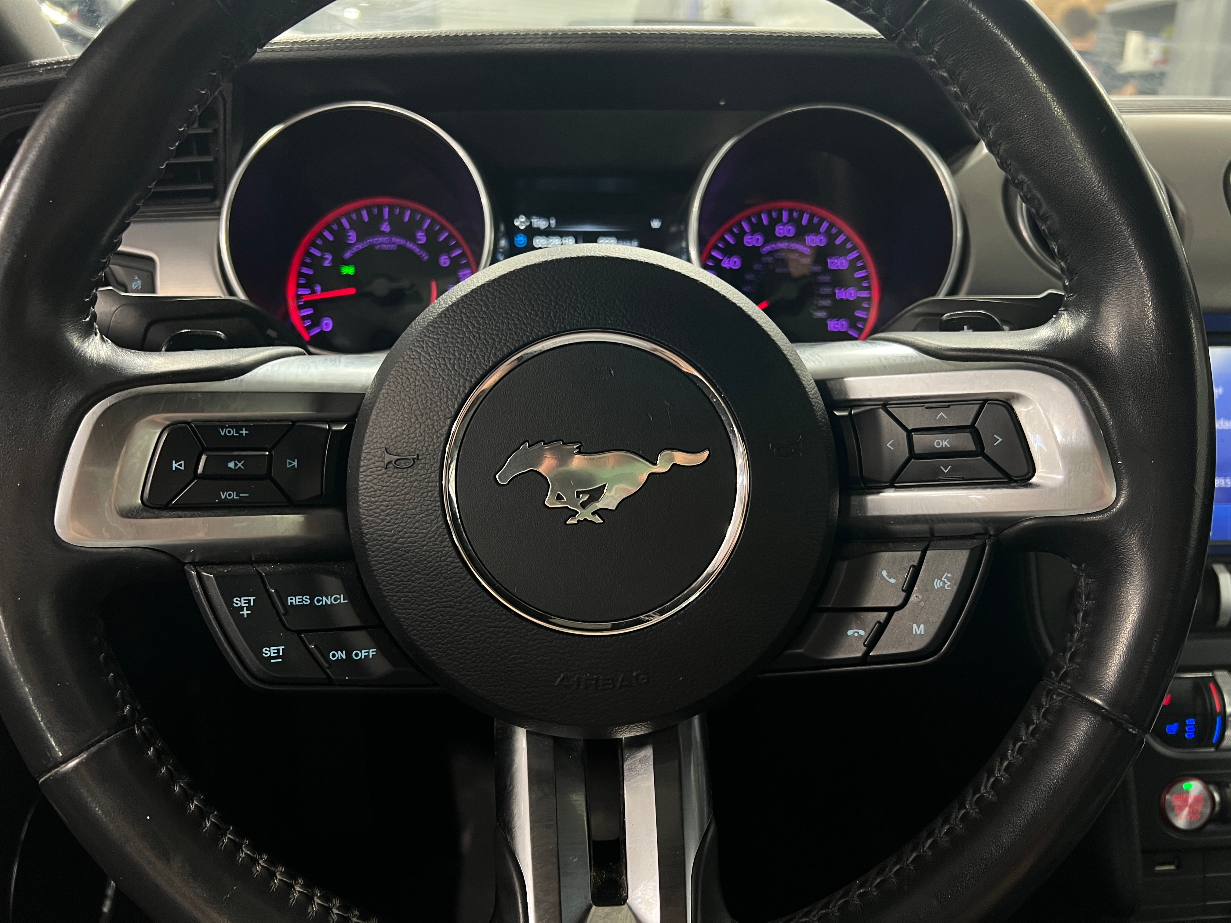 2020 Ford Mustang  4