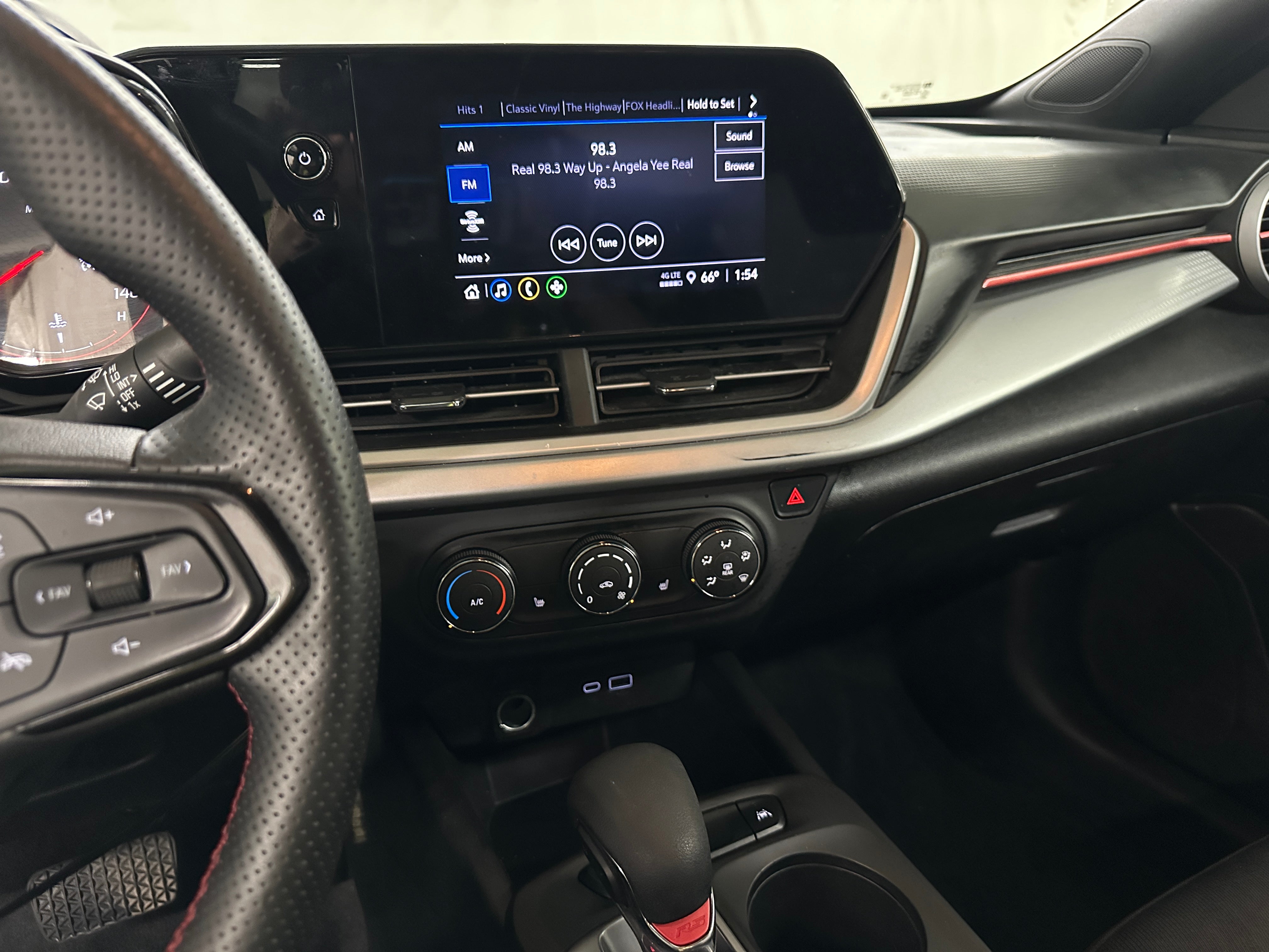 2024 Chevrolet Trax RS 4