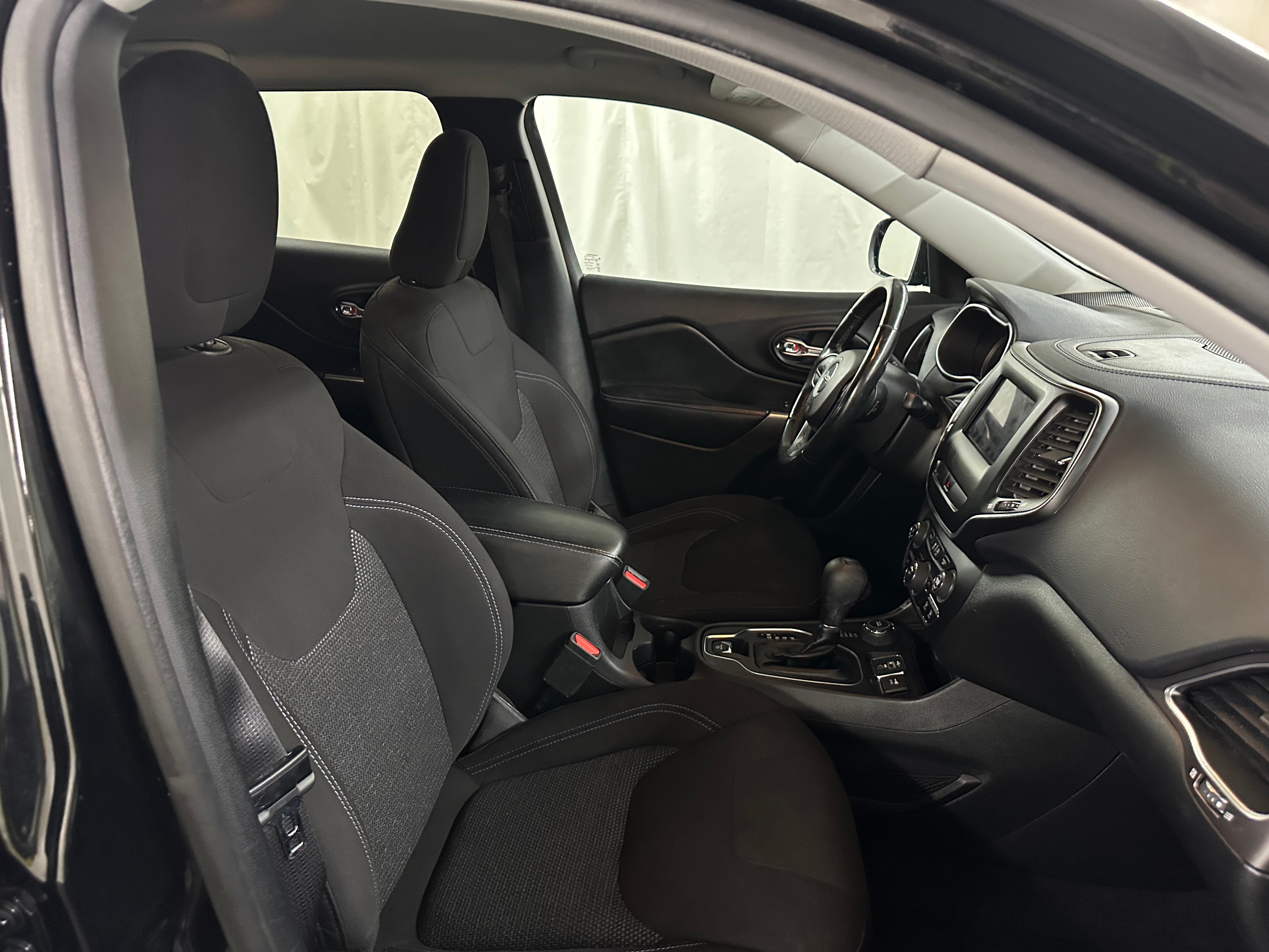 2020 Jeep Cherokee Latitude 2