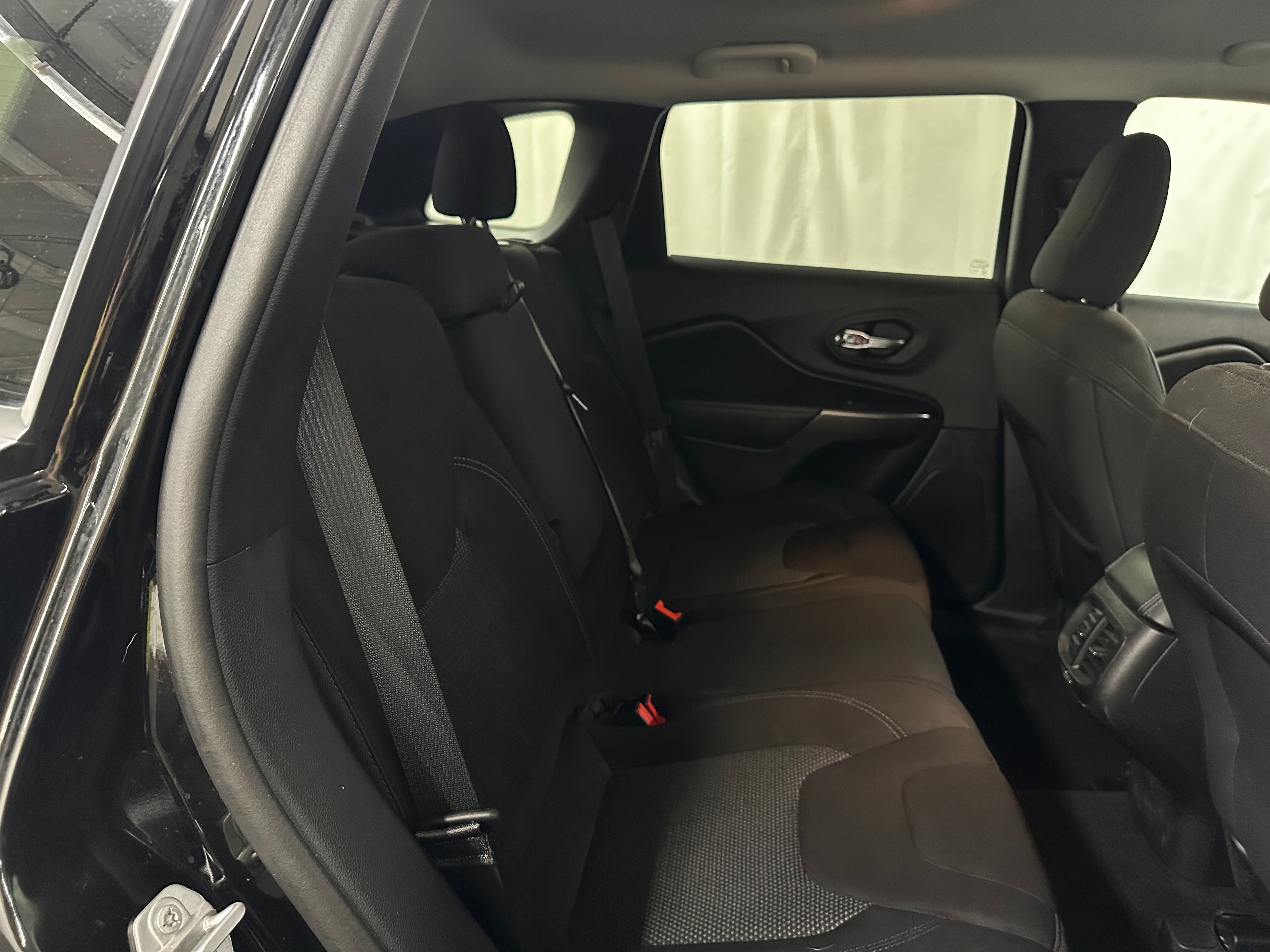 2020 Jeep Cherokee Latitude 6