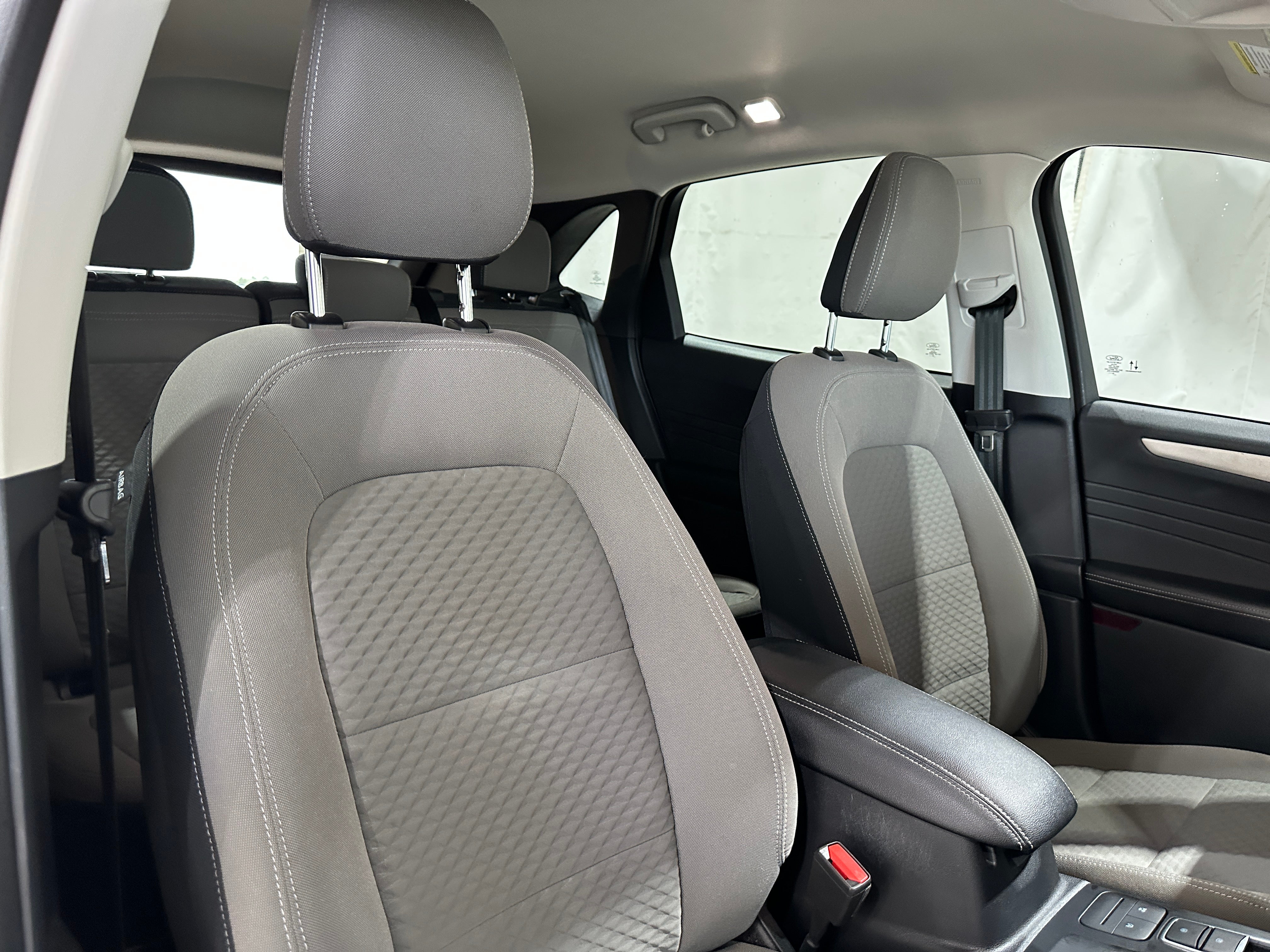 2022 Ford Escape SE 2