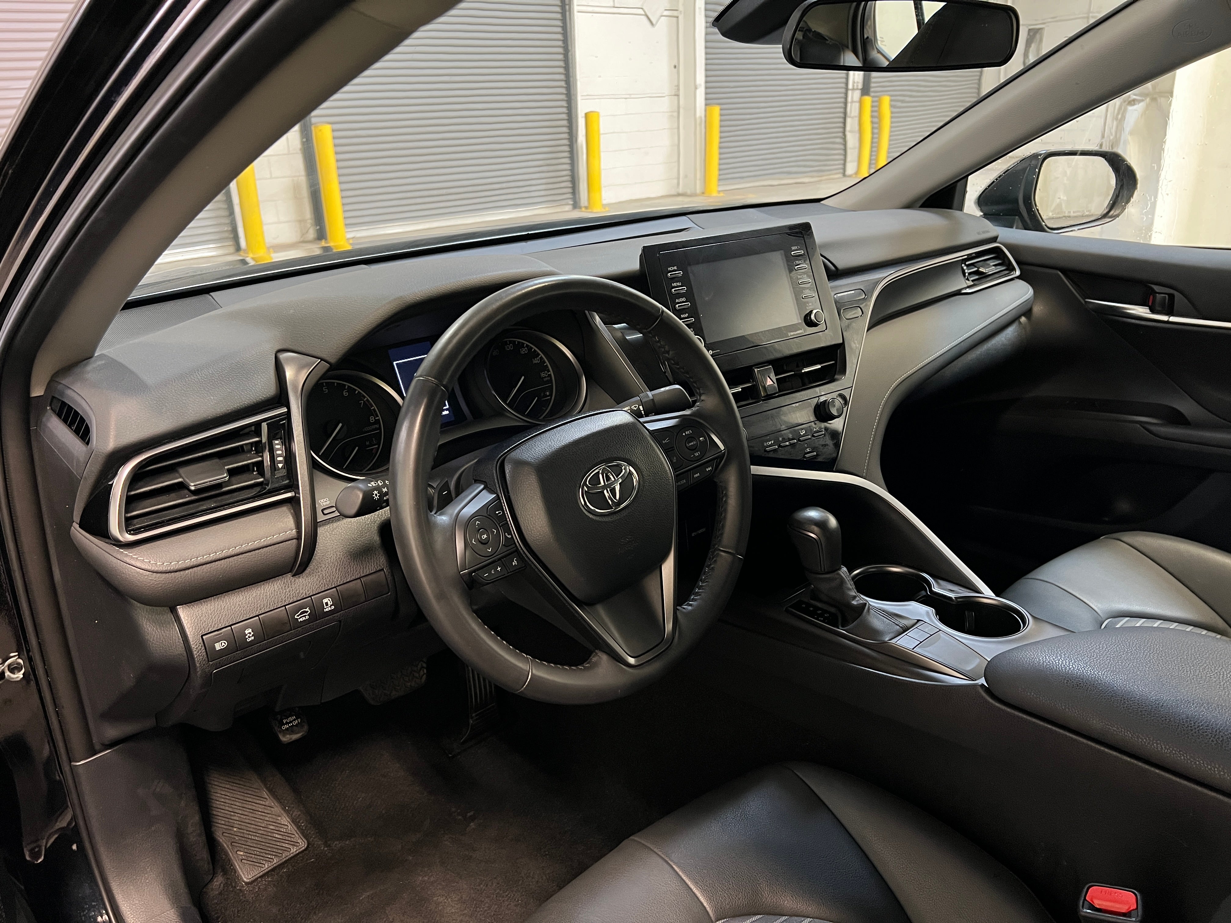 2024 Toyota Camry SE 3